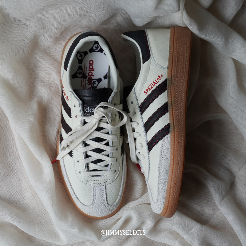 【代購】adidas Handball Spezial｜白黑 × 異材質 × 紅車線｜復古低幫板鞋｜男女同款