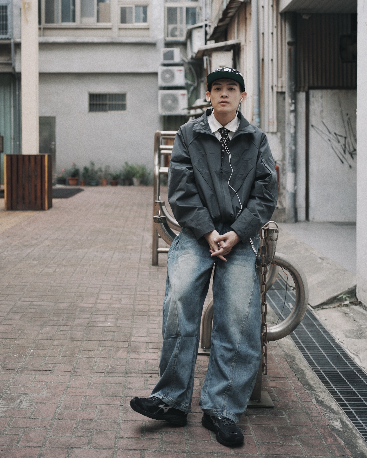 <現貨🔥不讓你冷到>XIN SELECT 衝鋒 機能 夾克 立領 防潑水 外套 兩色 253092