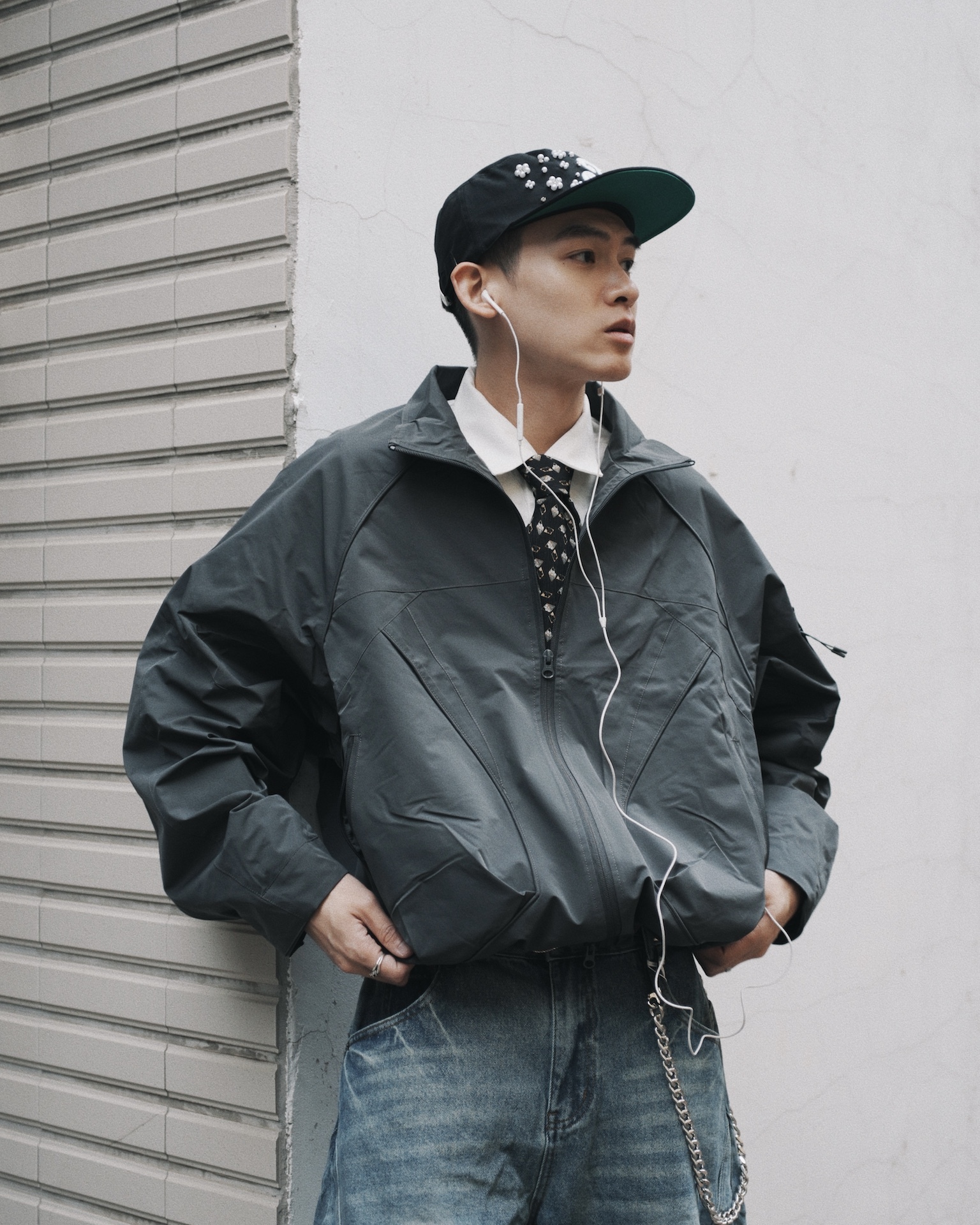 <現貨🔥不讓你冷到>XIN SELECT 衝鋒 機能 夾克 立領 防潑水 外套 兩色 253092