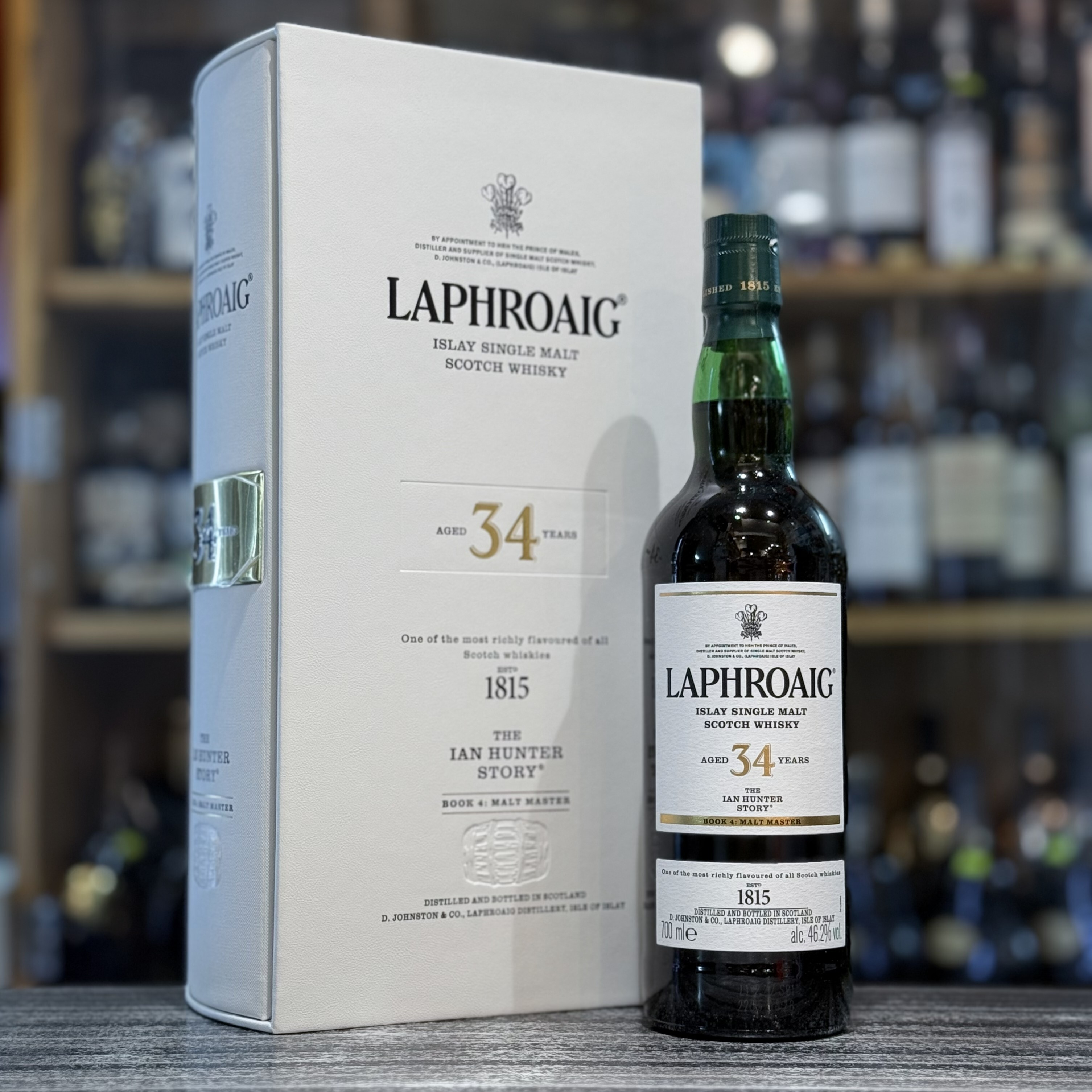 Laphroaig 34 Year Old The Ian Hunter Story Book 4