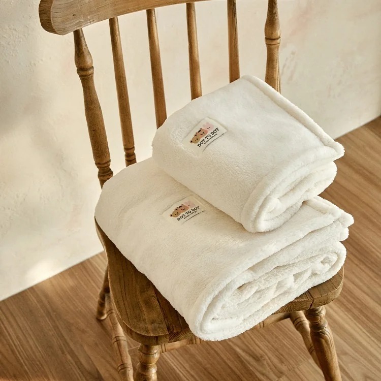 25F/W DTD Premium超柔絨雪白系列-極細纖維保暖蓋毯(S/M/L)