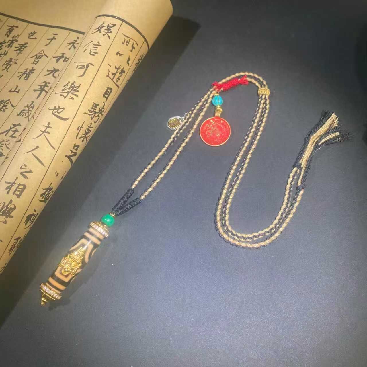 大鵬三眼天珠鑲嵌扎基拉姆