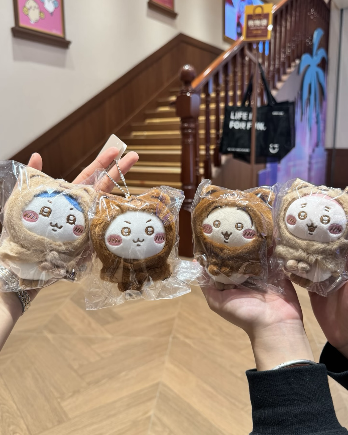 <正版授權>名創 MINISO x 吉伊卡哇 CHIIKAWA 冬季限定 小熊套裝 毛絨 吊飾娃