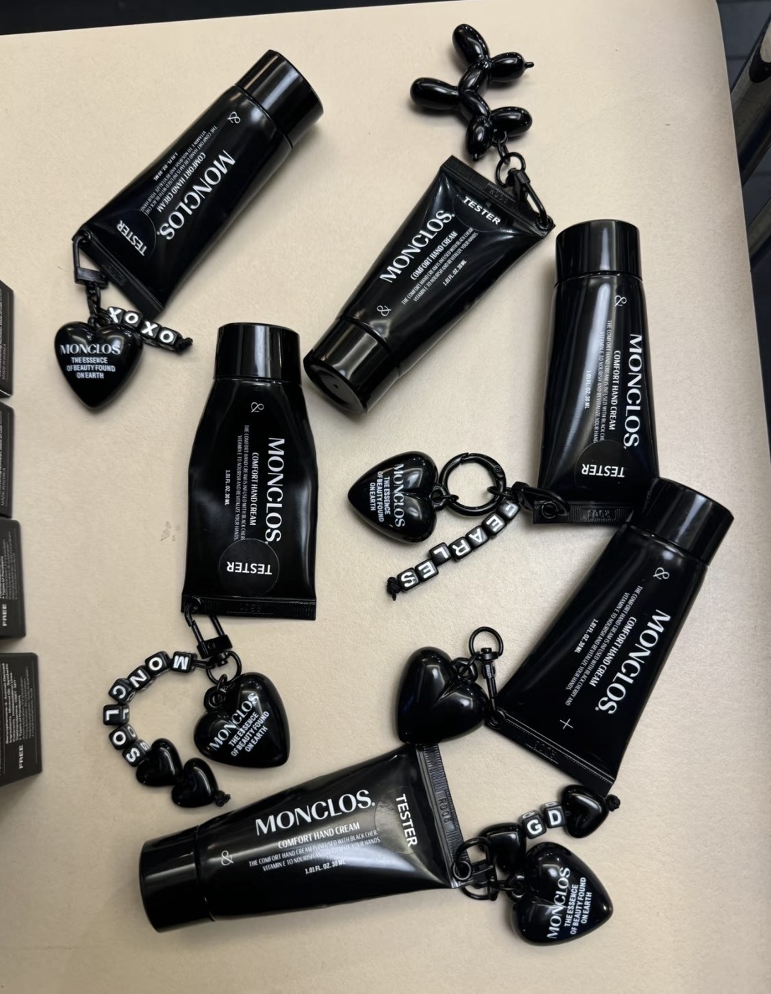 <質感滿分> 黑色系 MONCLOS COMFORT 護手霜 30ml