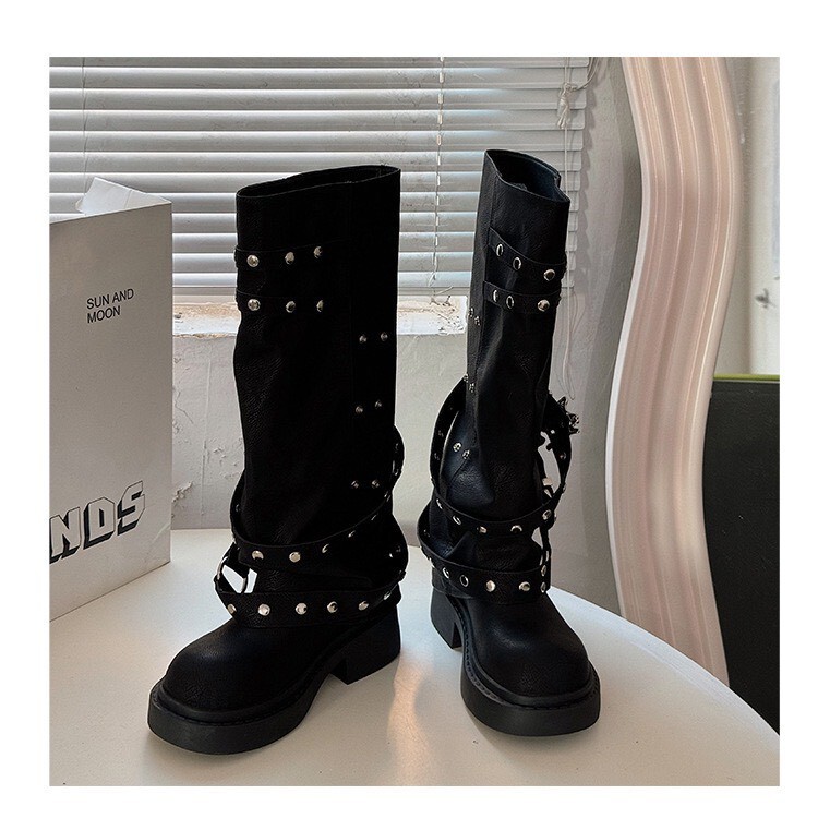 鉚釘騎士靴