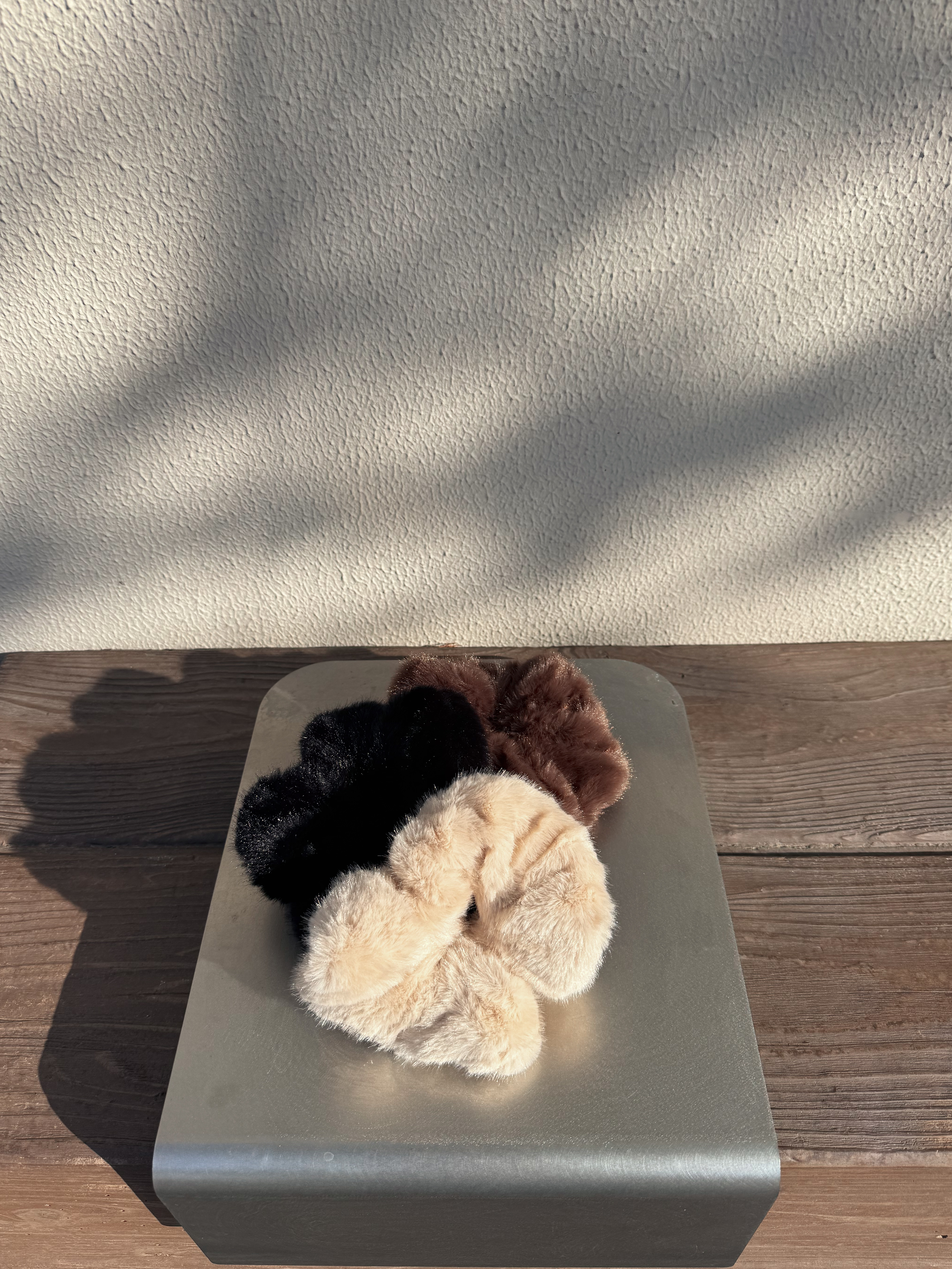 25J301 冬日空氣 療癒系毛毛大腸髮圈