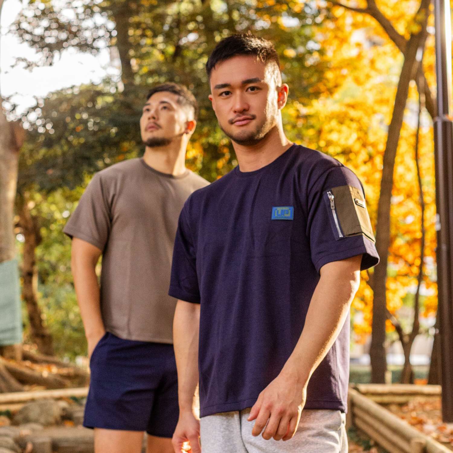 2026 全新系列  - Sleeve Pocket 寬版落肩大Tee 深藍