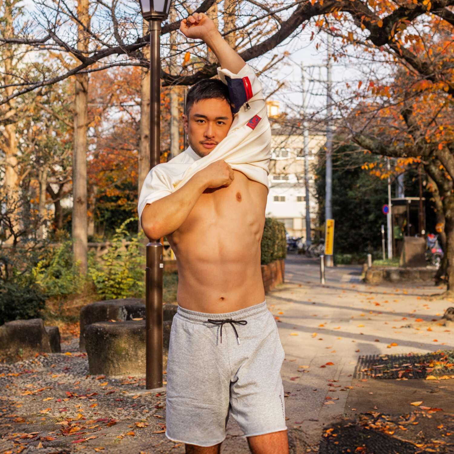 2026 全新系列  - Sleeve Pocket 寬版落肩大Tee 米白