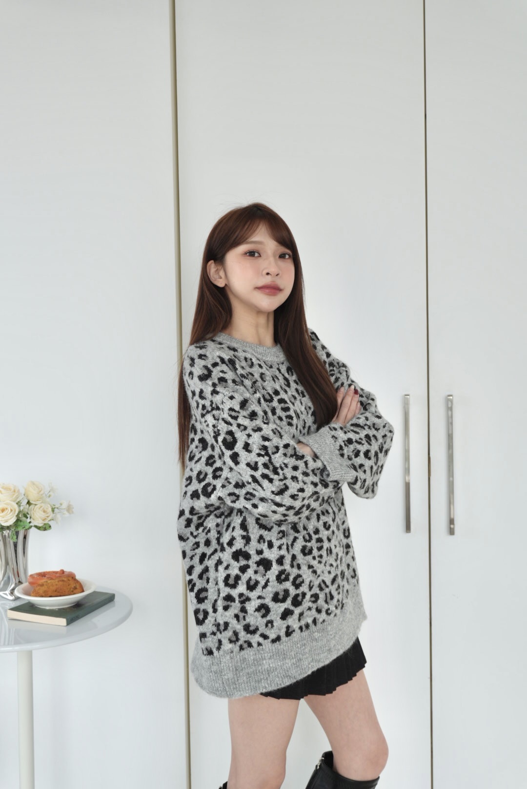 KOREA 🇰🇷 現貨 圓領豹紋毛衣