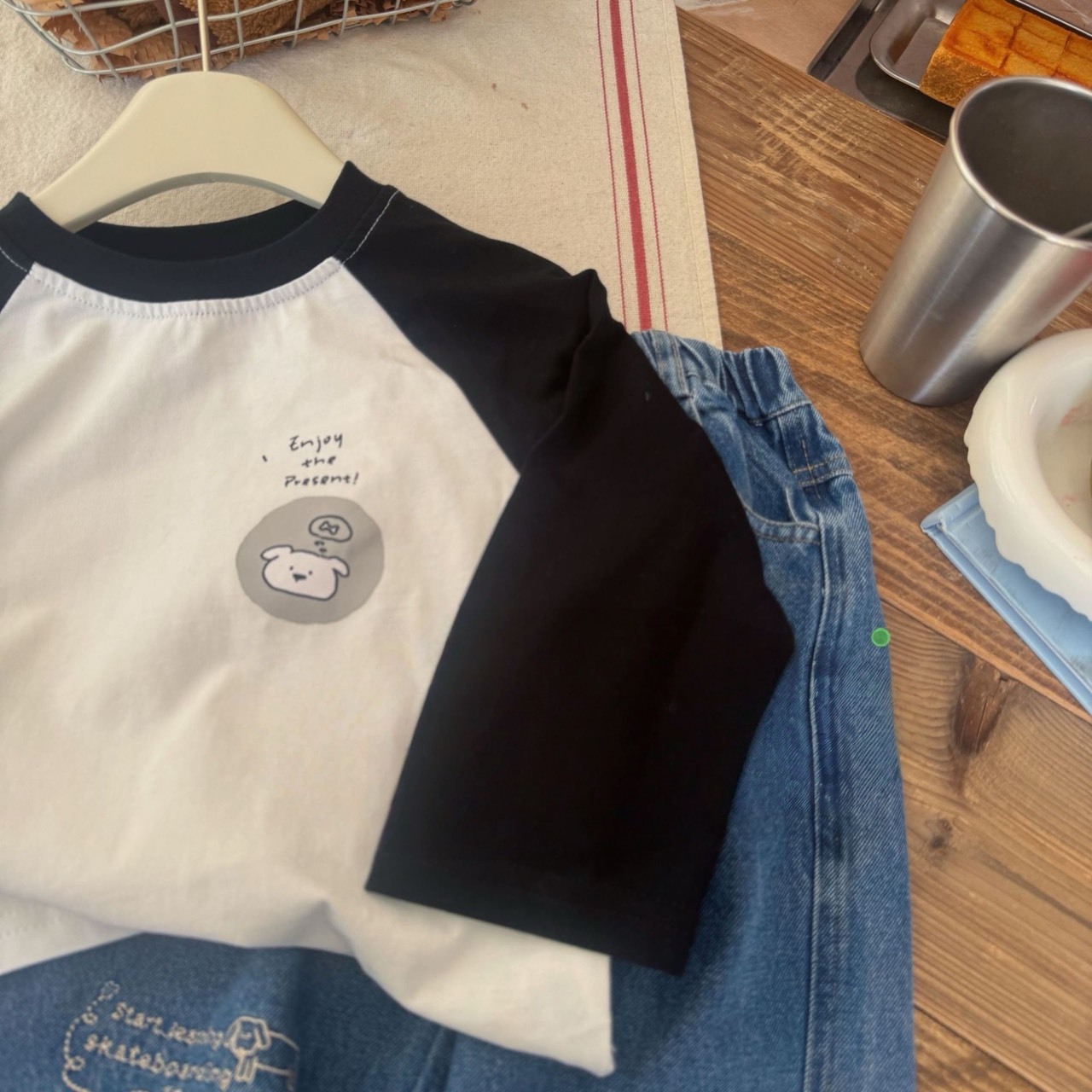 可愛塗鴉拚色上衣