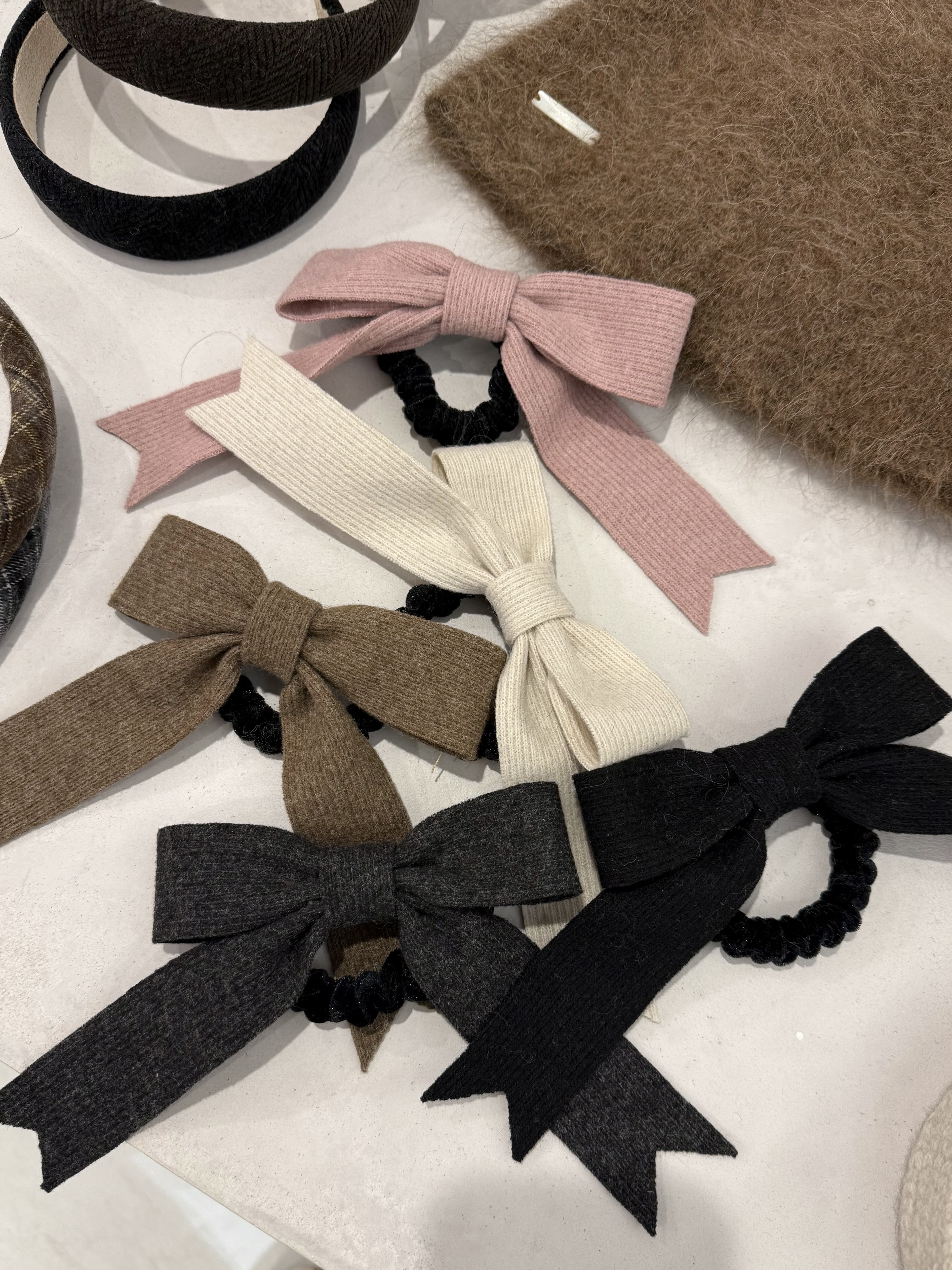 25J302 本期推薦!!超甜毛線針織蝴蝶結髮圈