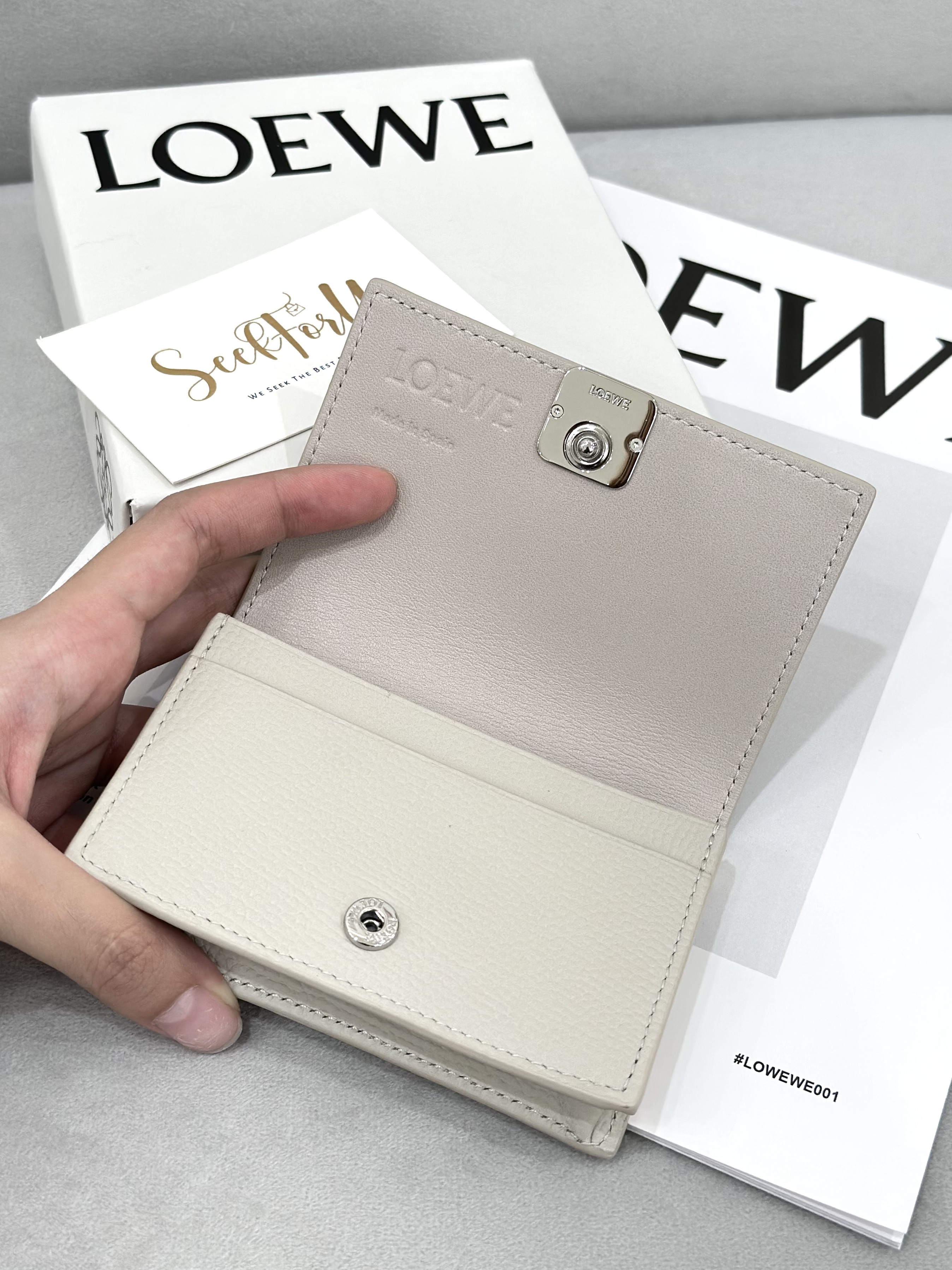 LOEWE Anagram Business Cardholder