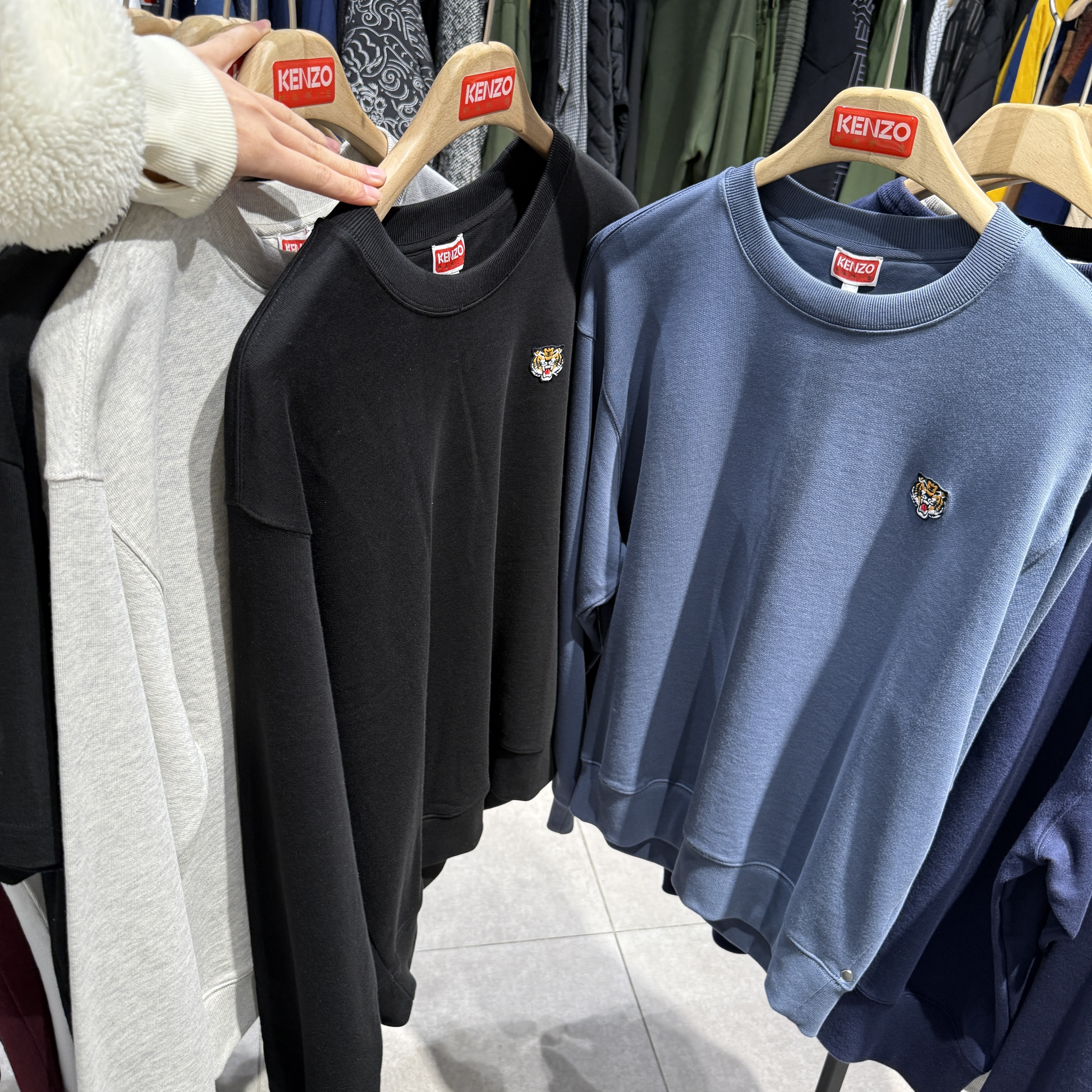 Kenzo MEN Tiger crew neck sweatshirt 3 colors