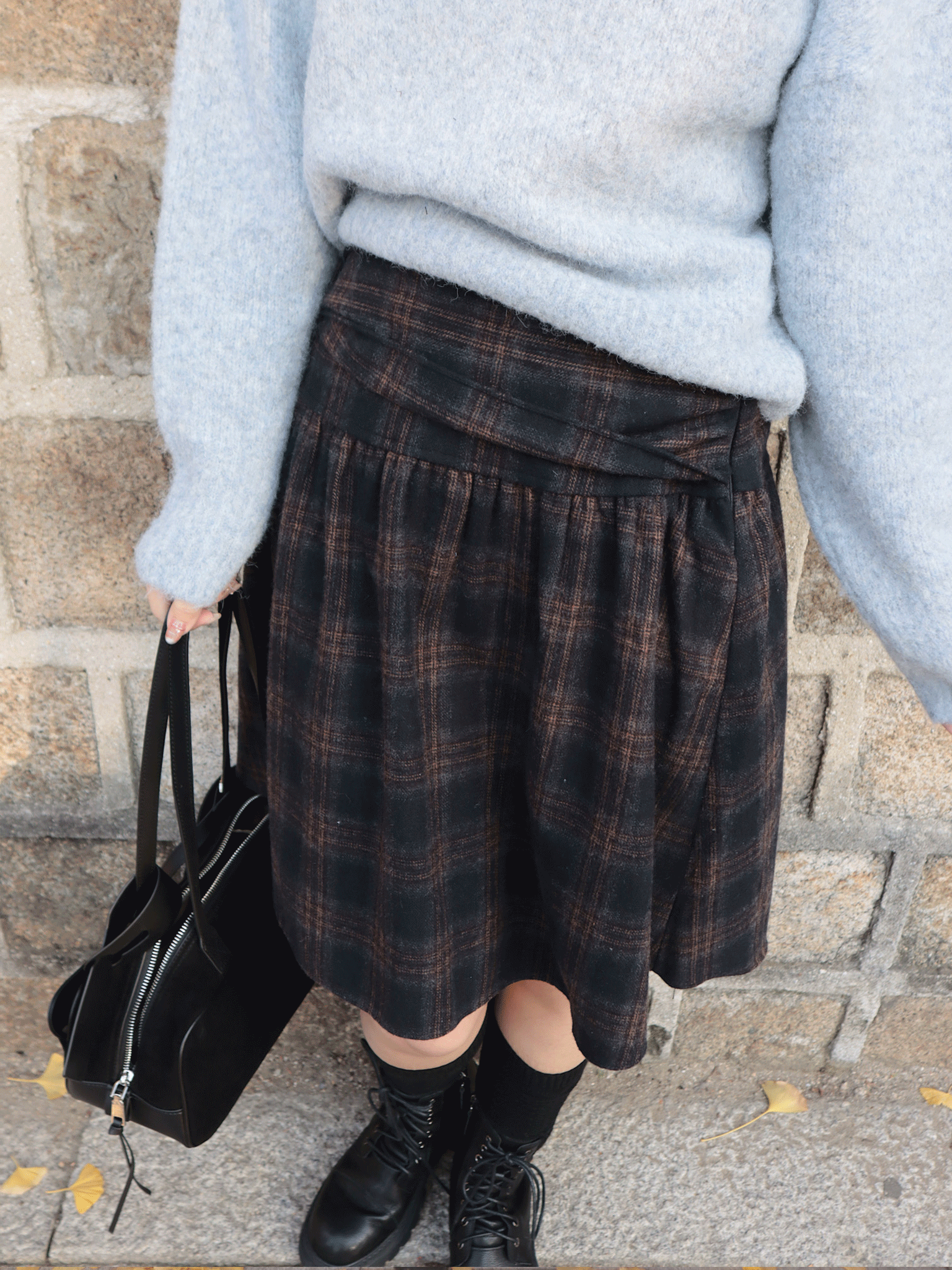 25J110 本期推薦! 暖暖的冬日低語 腰腹修飾 復古格紋羊毛中板短裙