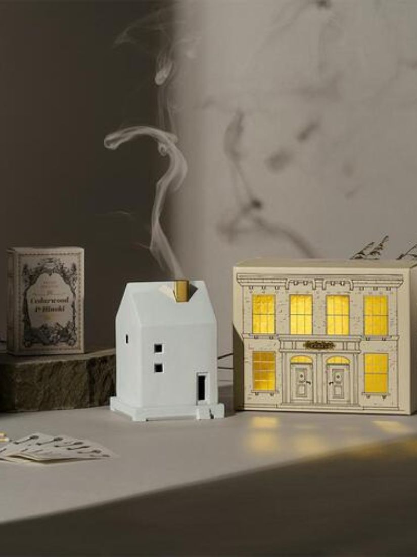 【 預購 】OPTATUM  情意滿屋薰香禮盒 ( 格紋紙房屋+火柴+紙薰香 )