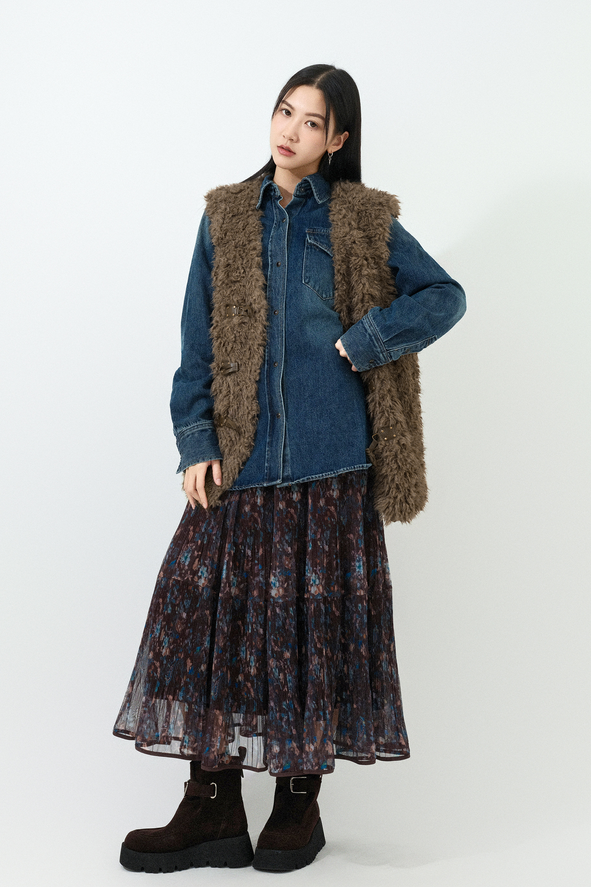 FW25_0208（背心＋恤衫＋半截裙）