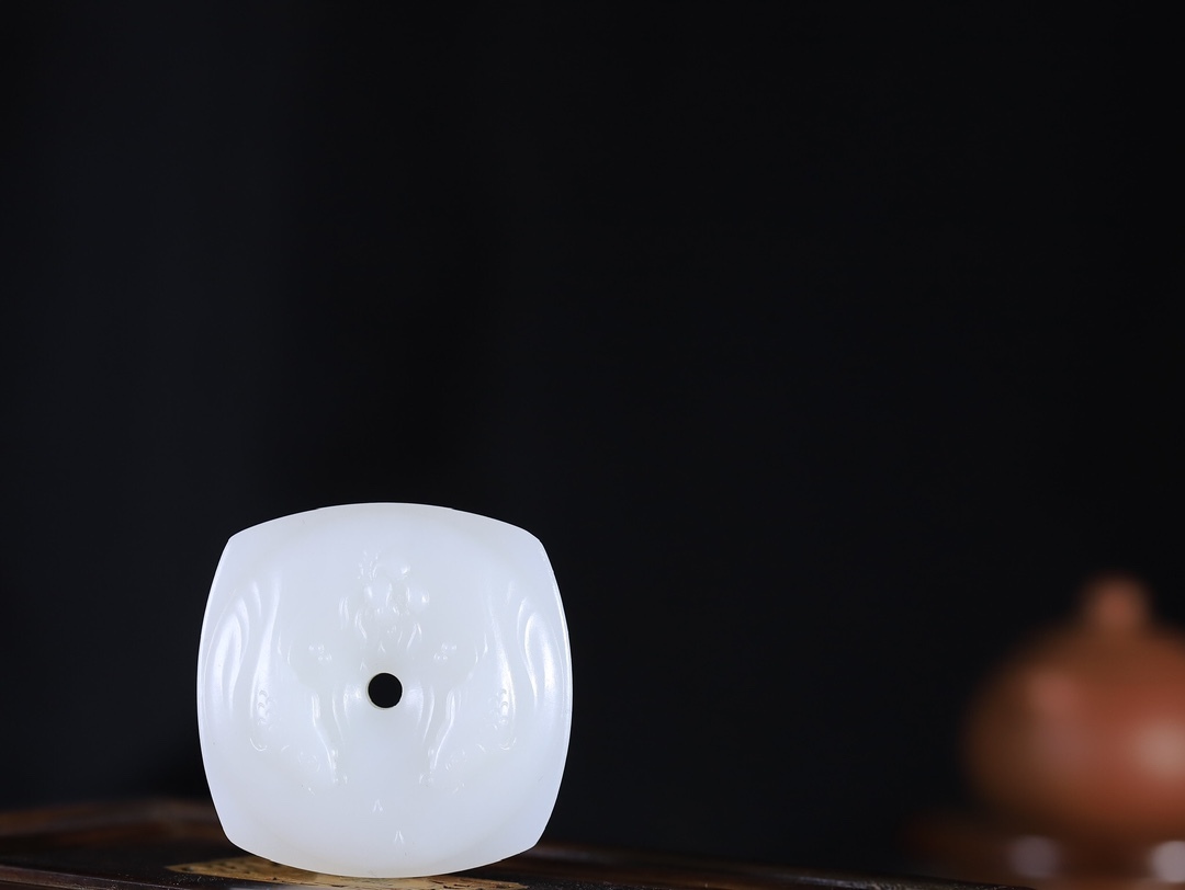 116113 和田玉連年有餘掛件