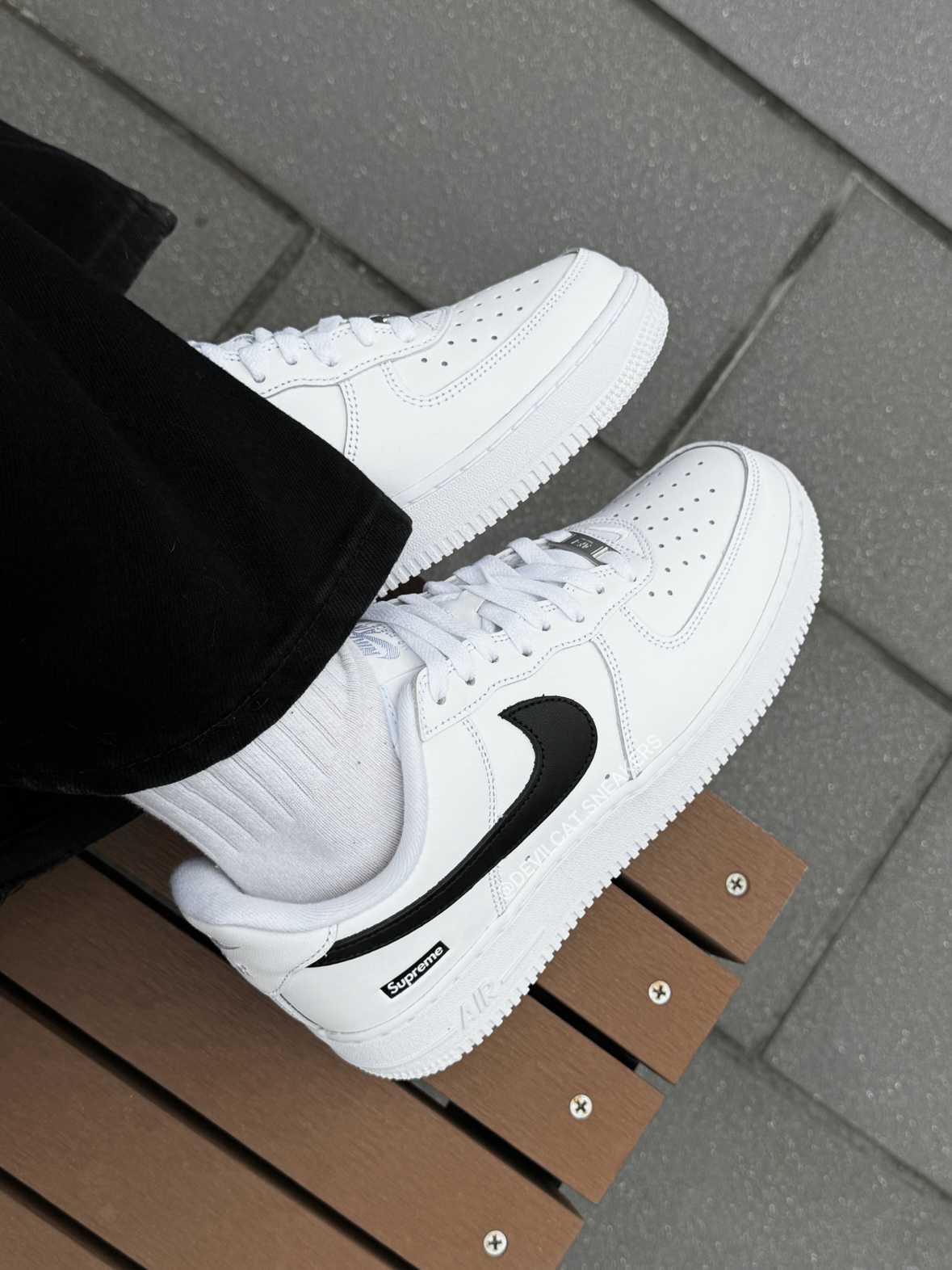 Supreme 25FW x Nike Air Force 1 Low 黑標白色 CU9225-102