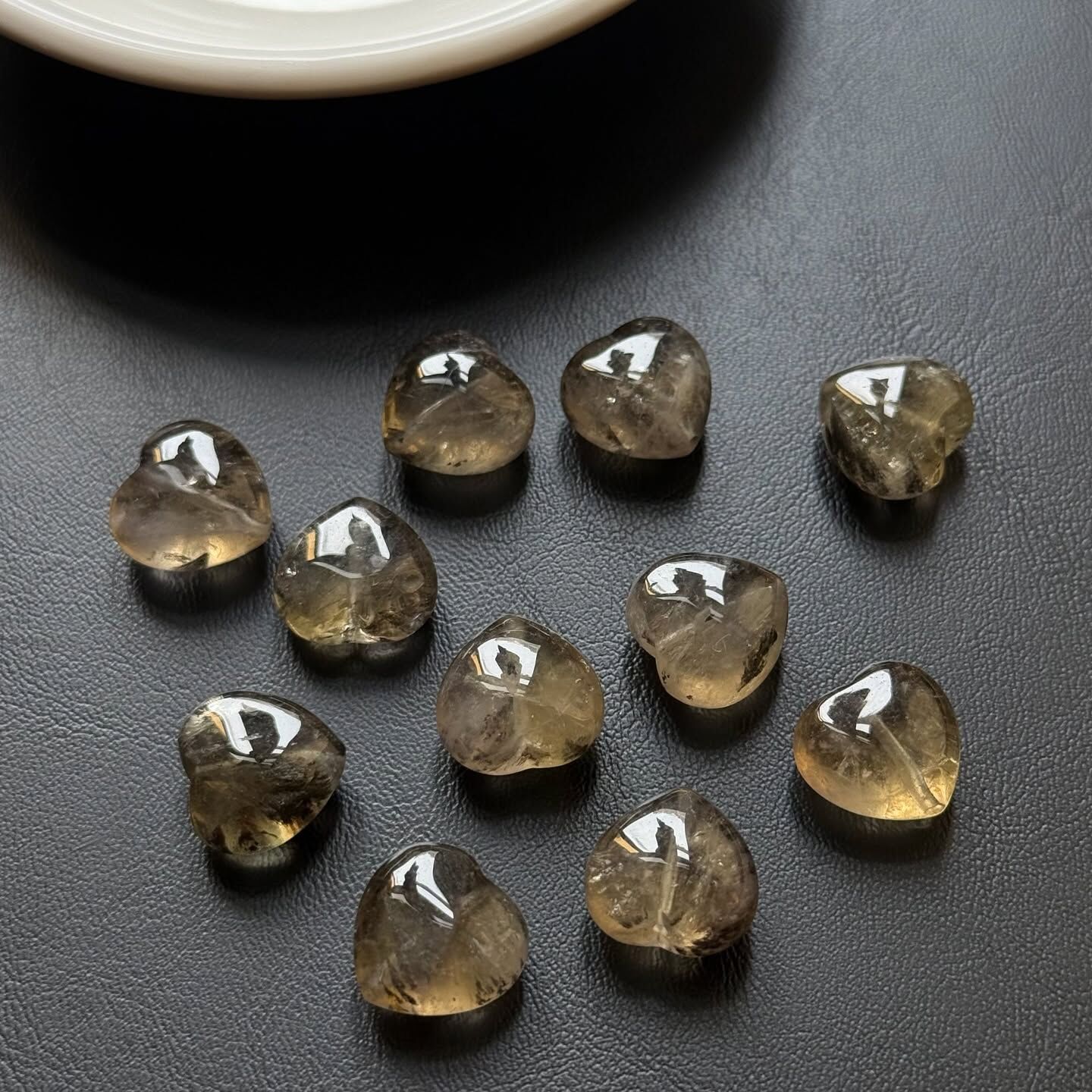 [原石] 黑羽極光23 通孔