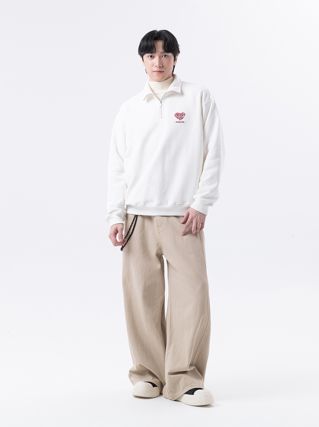 愛心繡花立領上衣