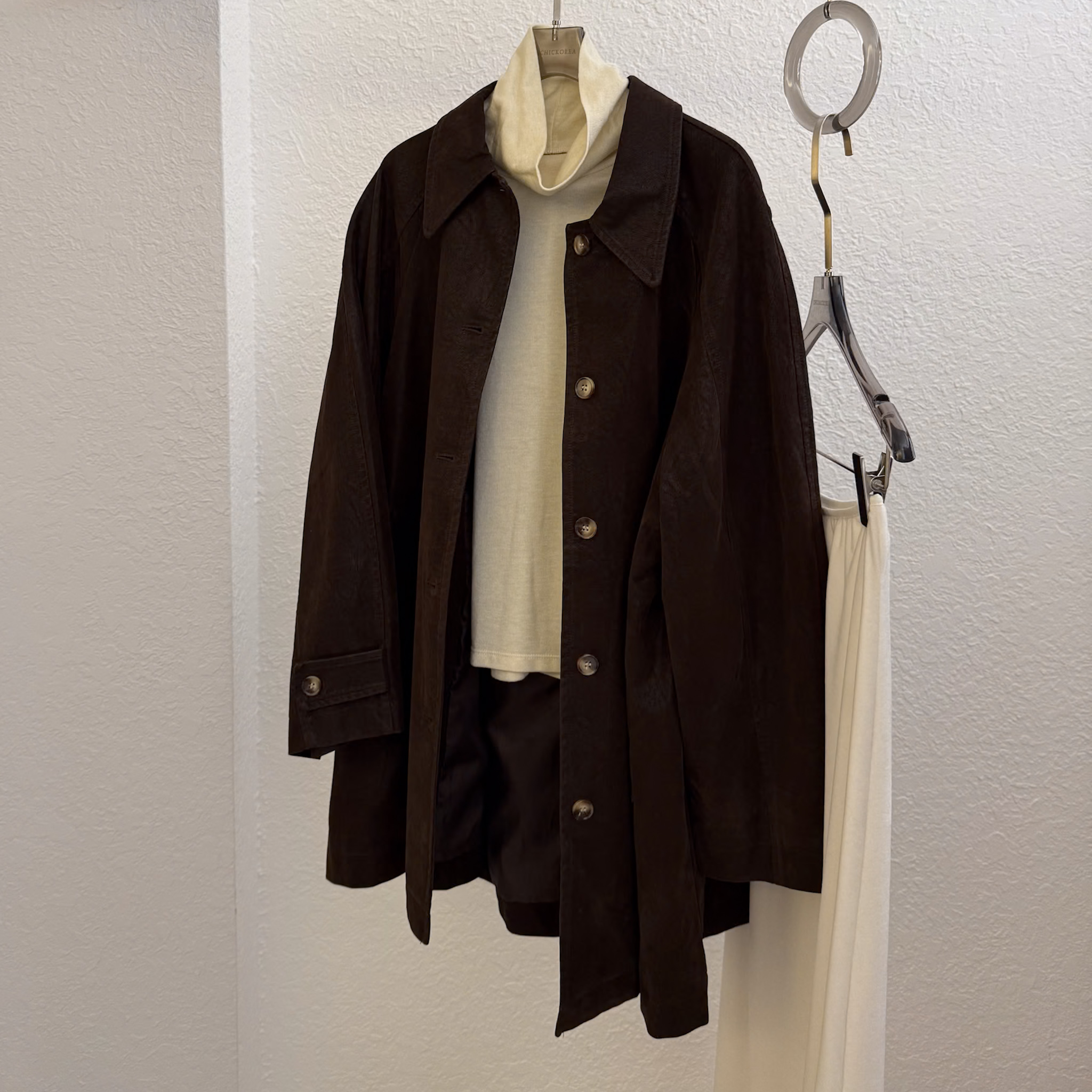 N05 闆娘被顏色迷惑的霧感濃咖中長外