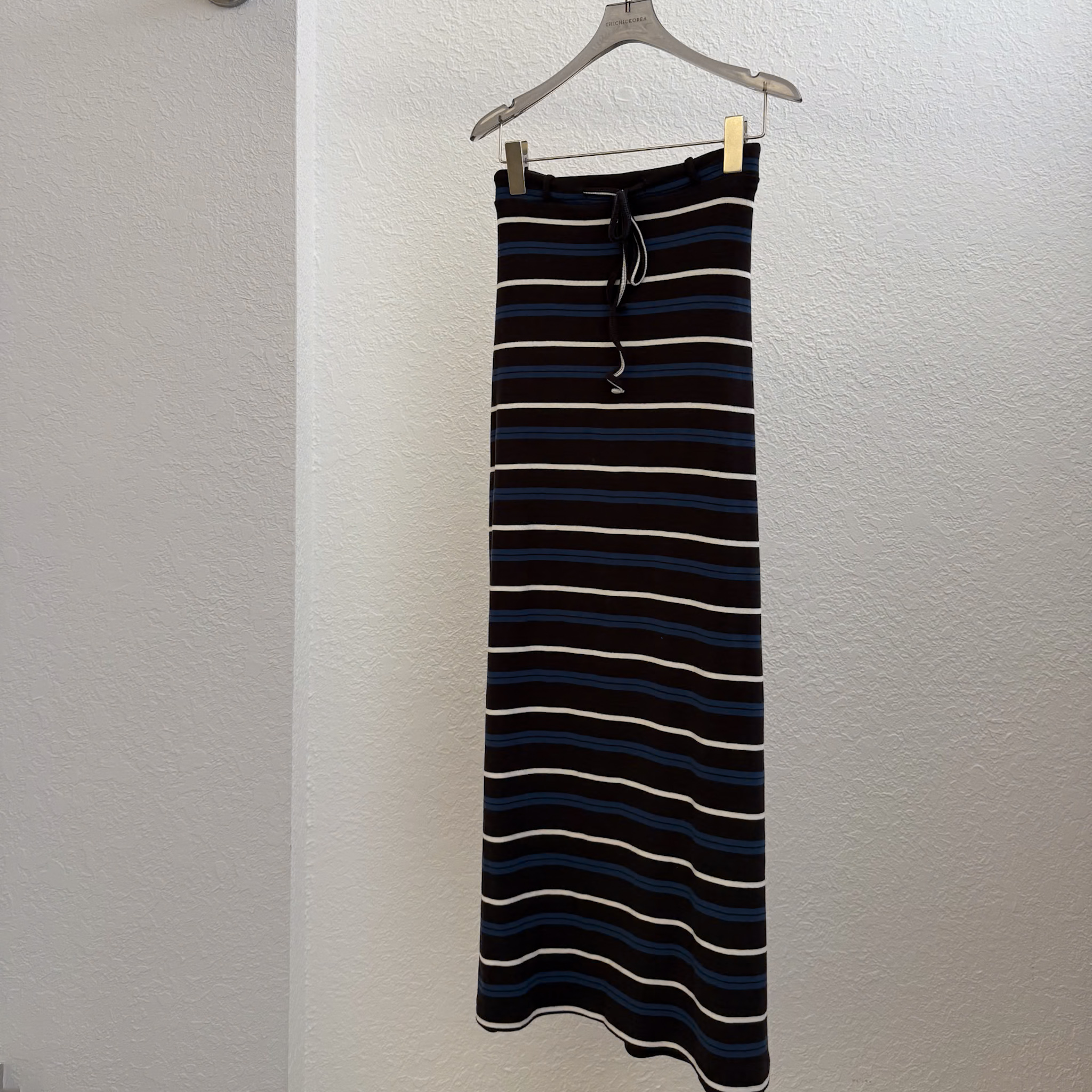 N09 私心自留跳色條紋咖藍長裙