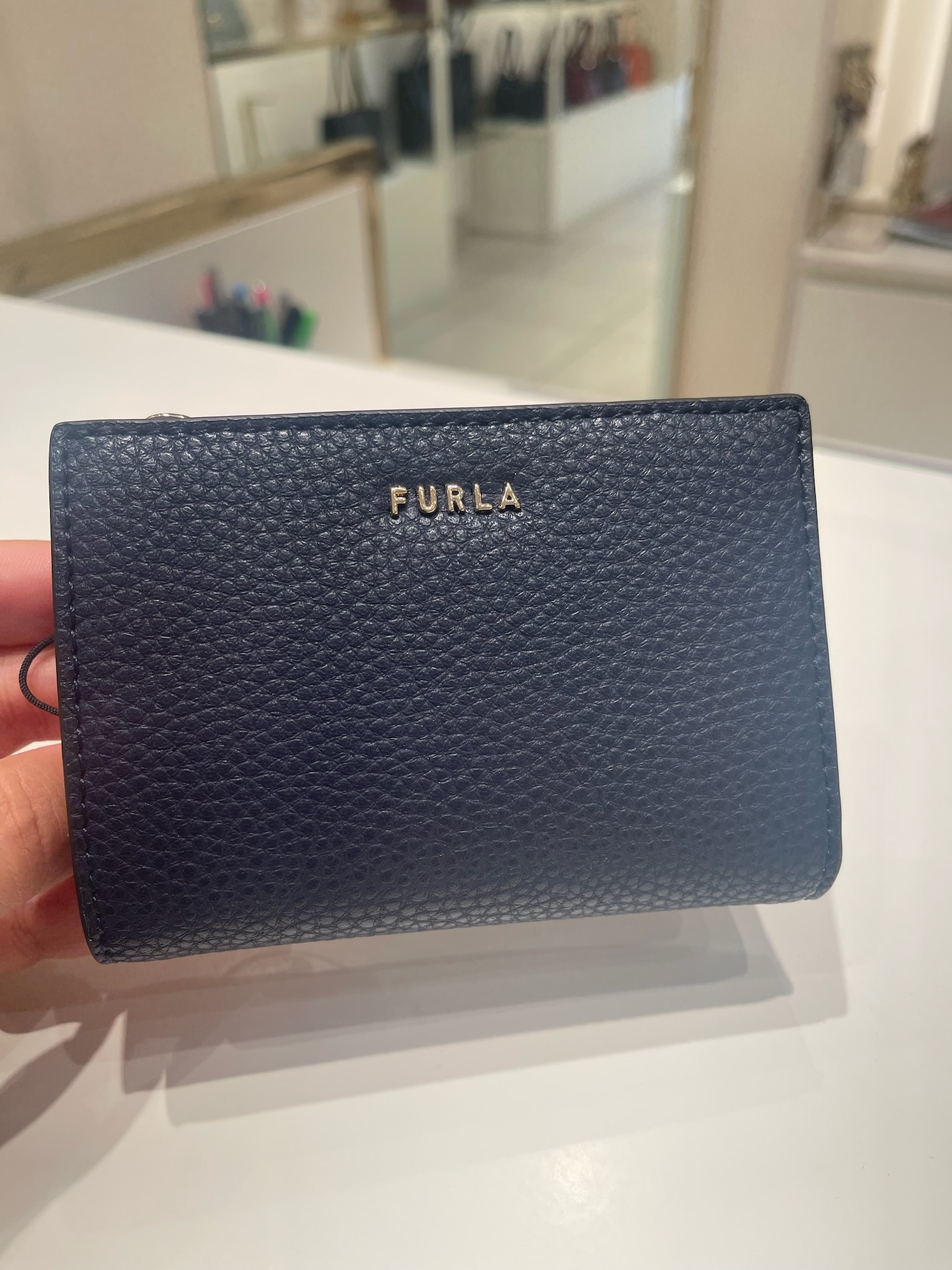 【預購】Furla K112106 荔枝皮短銀包
