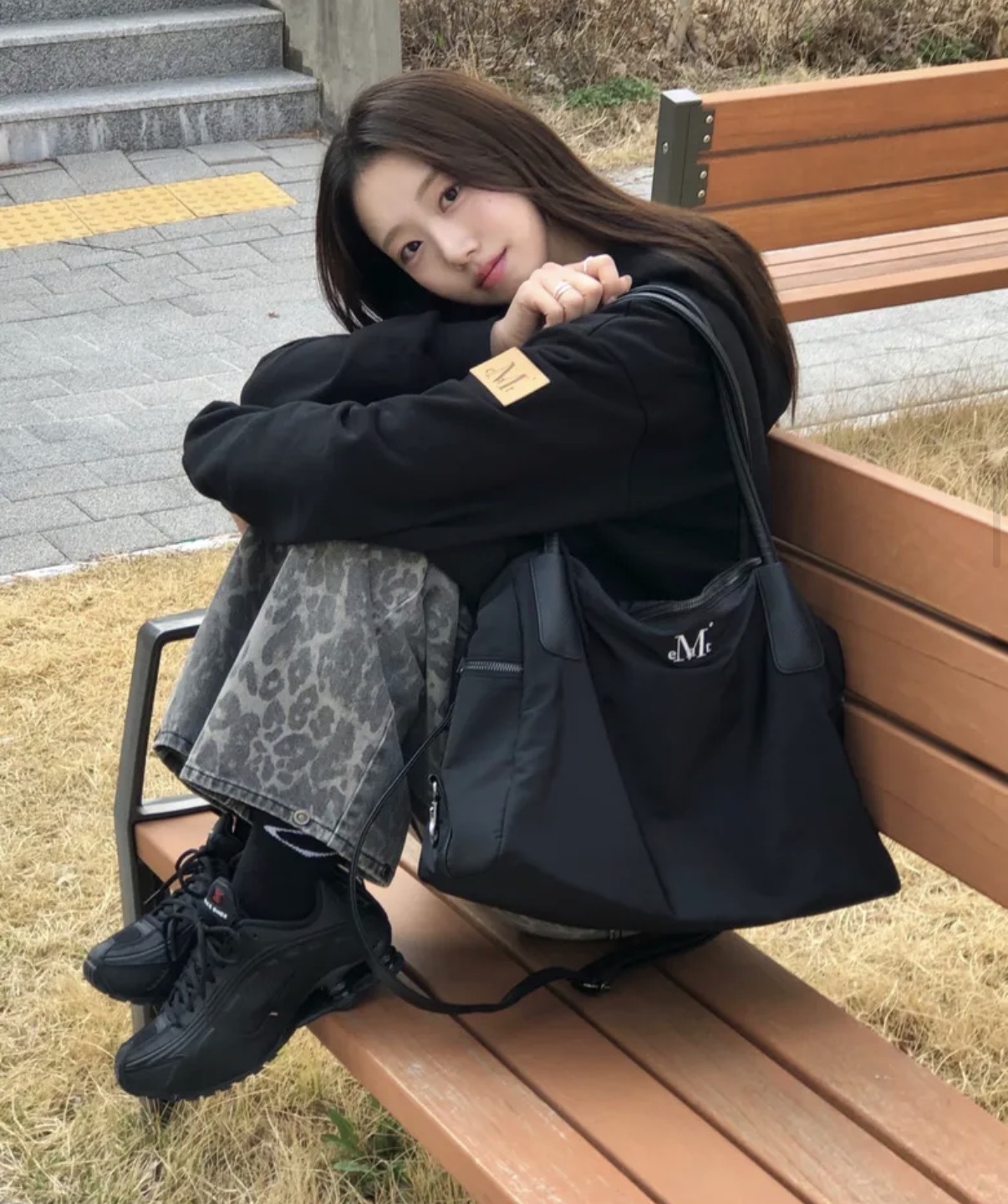 韓國🇰🇷連線 MUCENT 尼龍大容量肩背包 手提包 健身包 通勤包 黑色 (任買兩件711免運)/預購