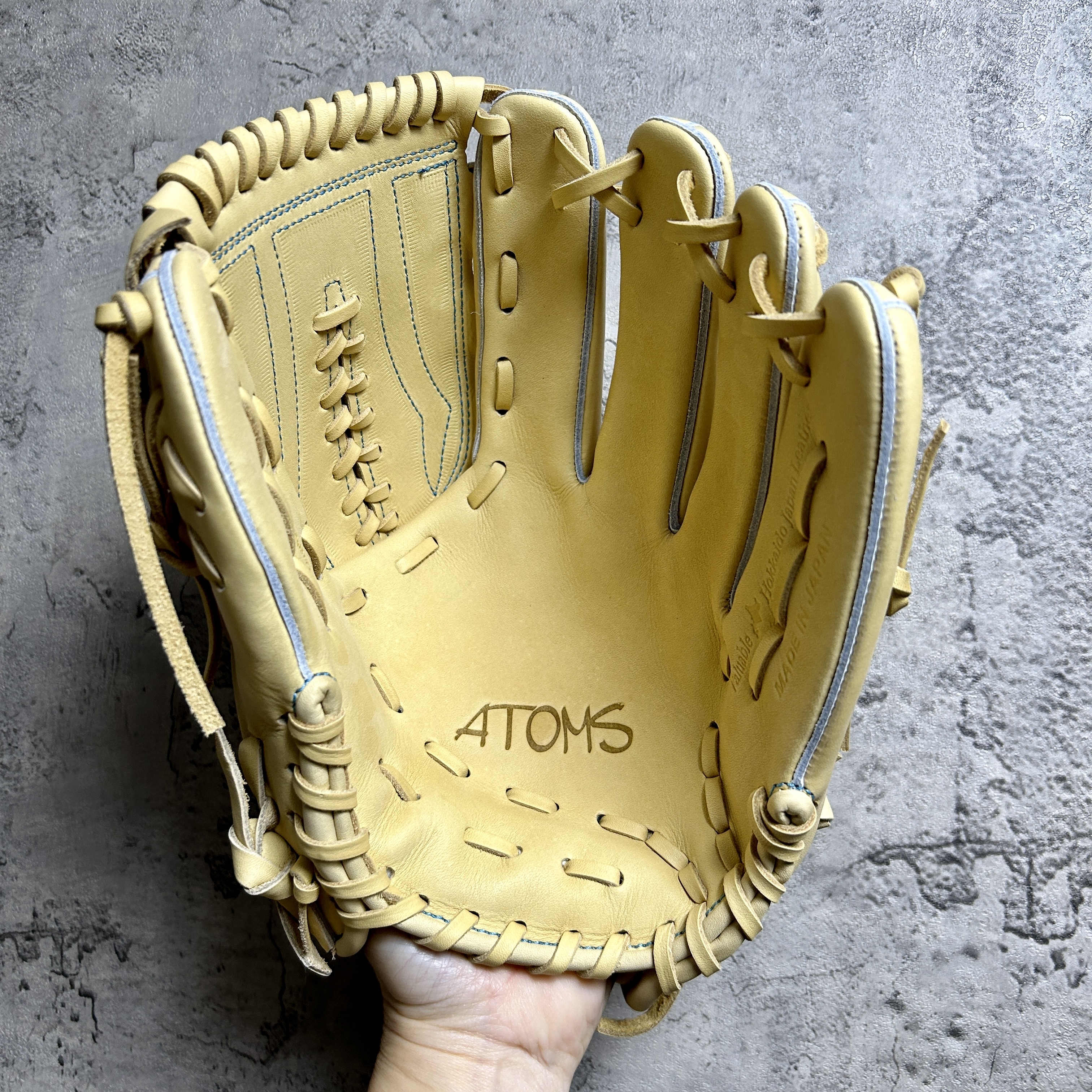 ATOMS NEO Global Line 硬式 投手 AGL-NE011（AKG-21）