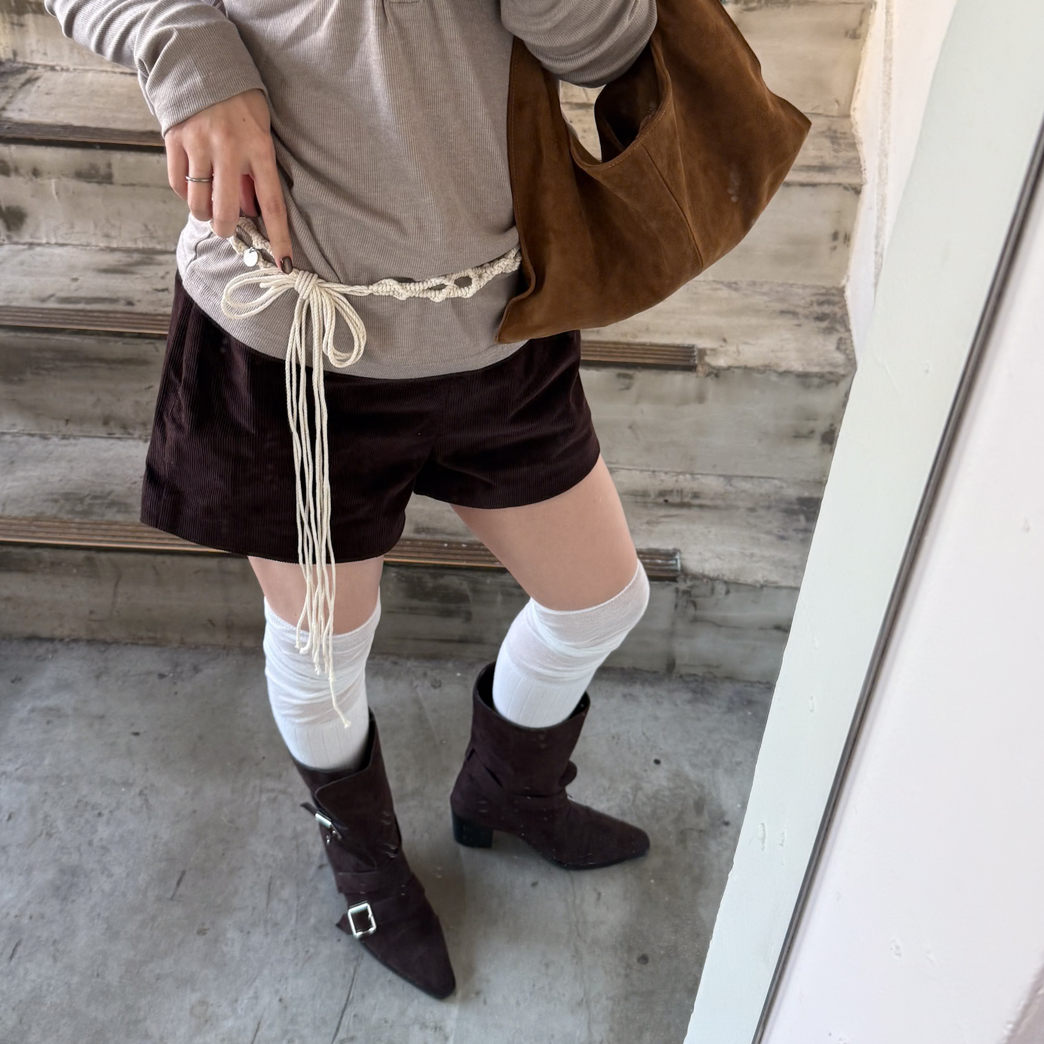 N13 燈芯絨酒紅咖短褲(S/M)