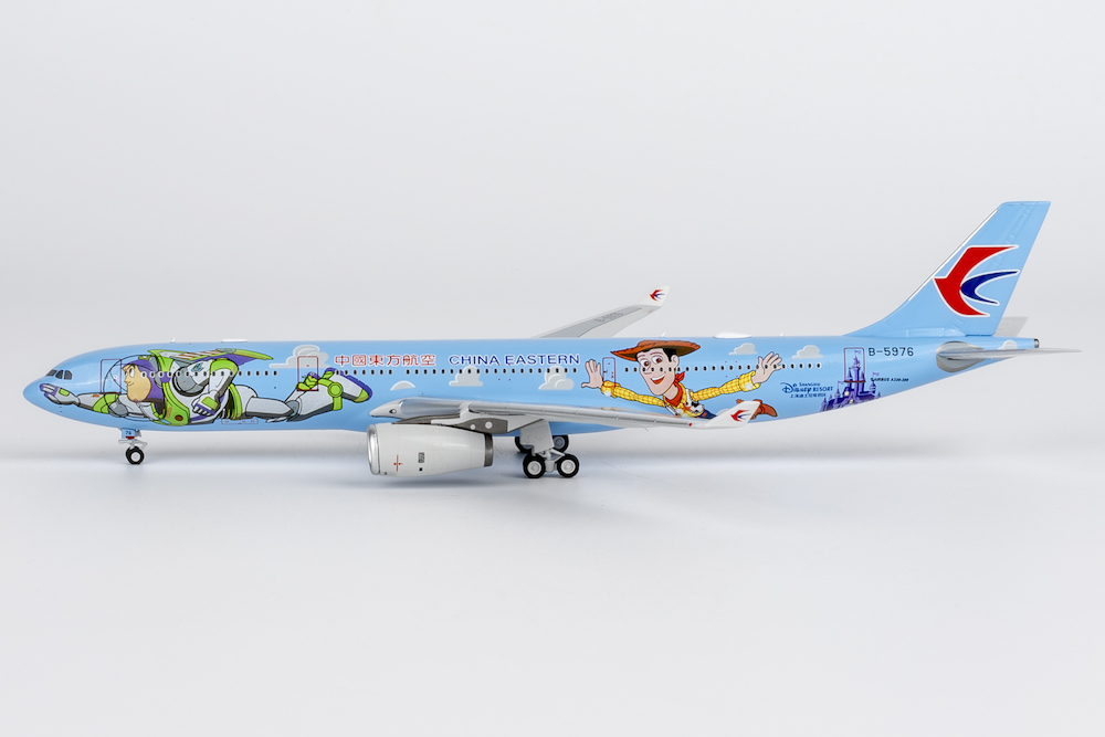 NG model 1/400 中國東方航空 A330-300 B-5976 玩具總動員 附支架