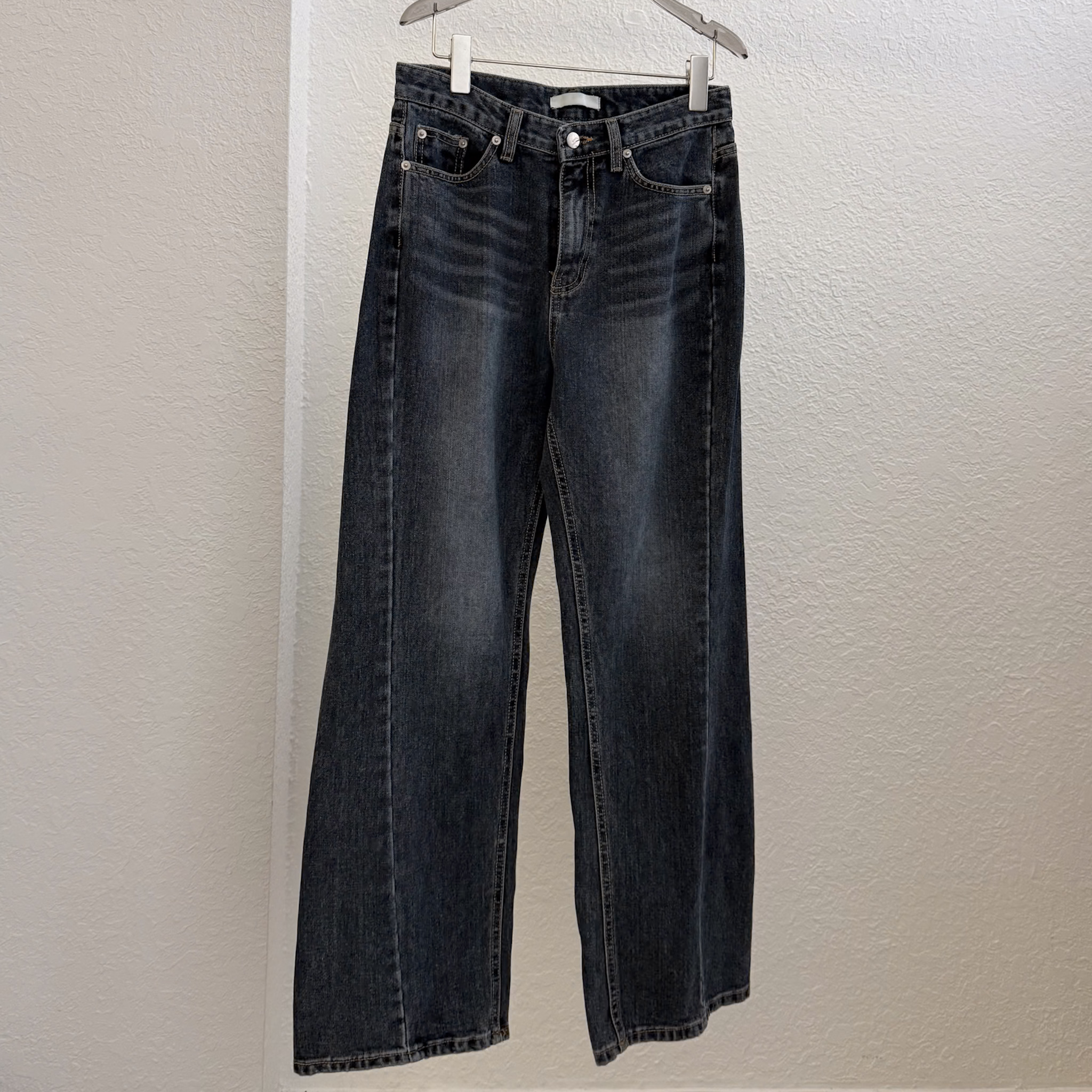 N19 設計前車縫線牛仔靴型褲(S/M)