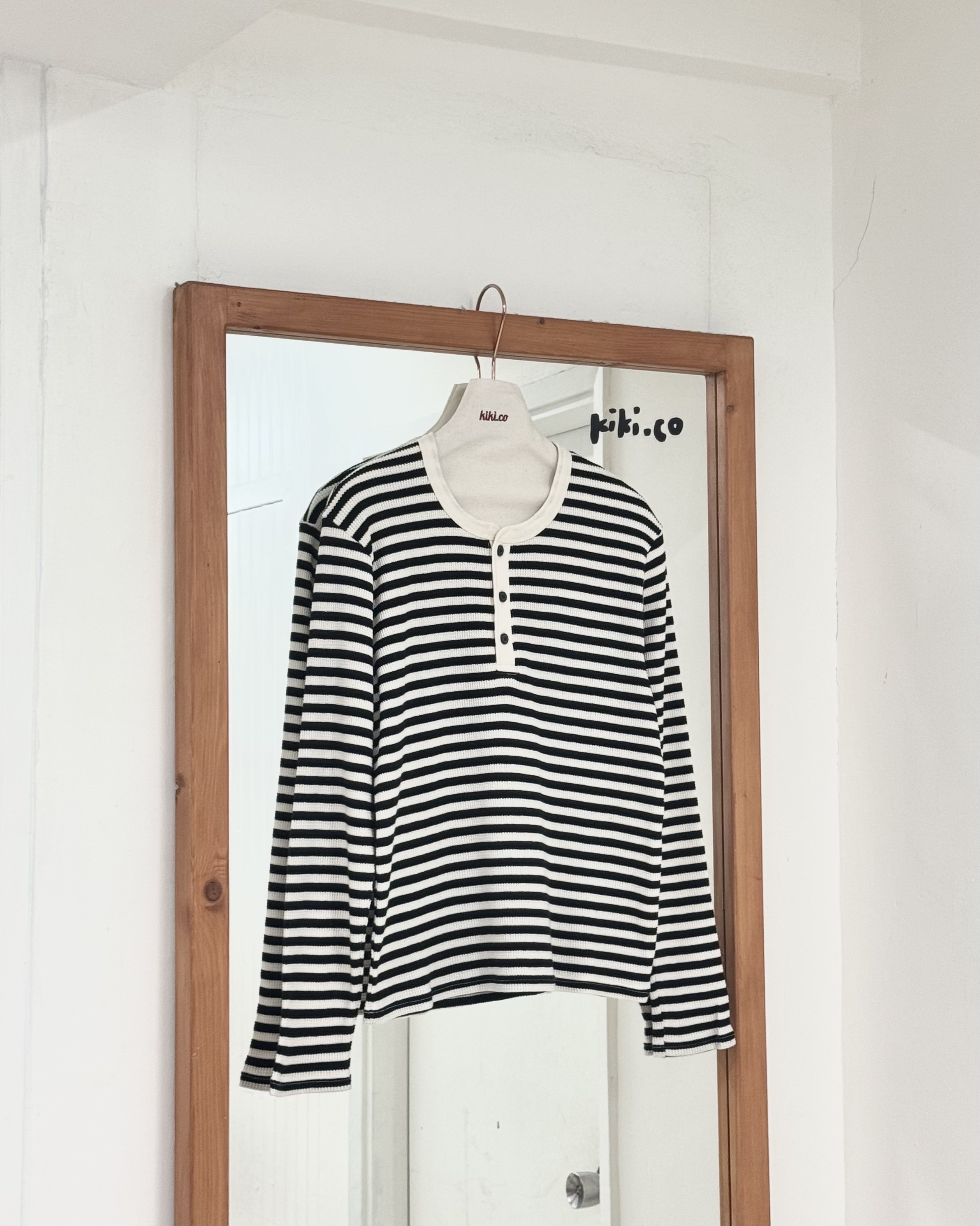 窩夫橫間半開鈕上衣