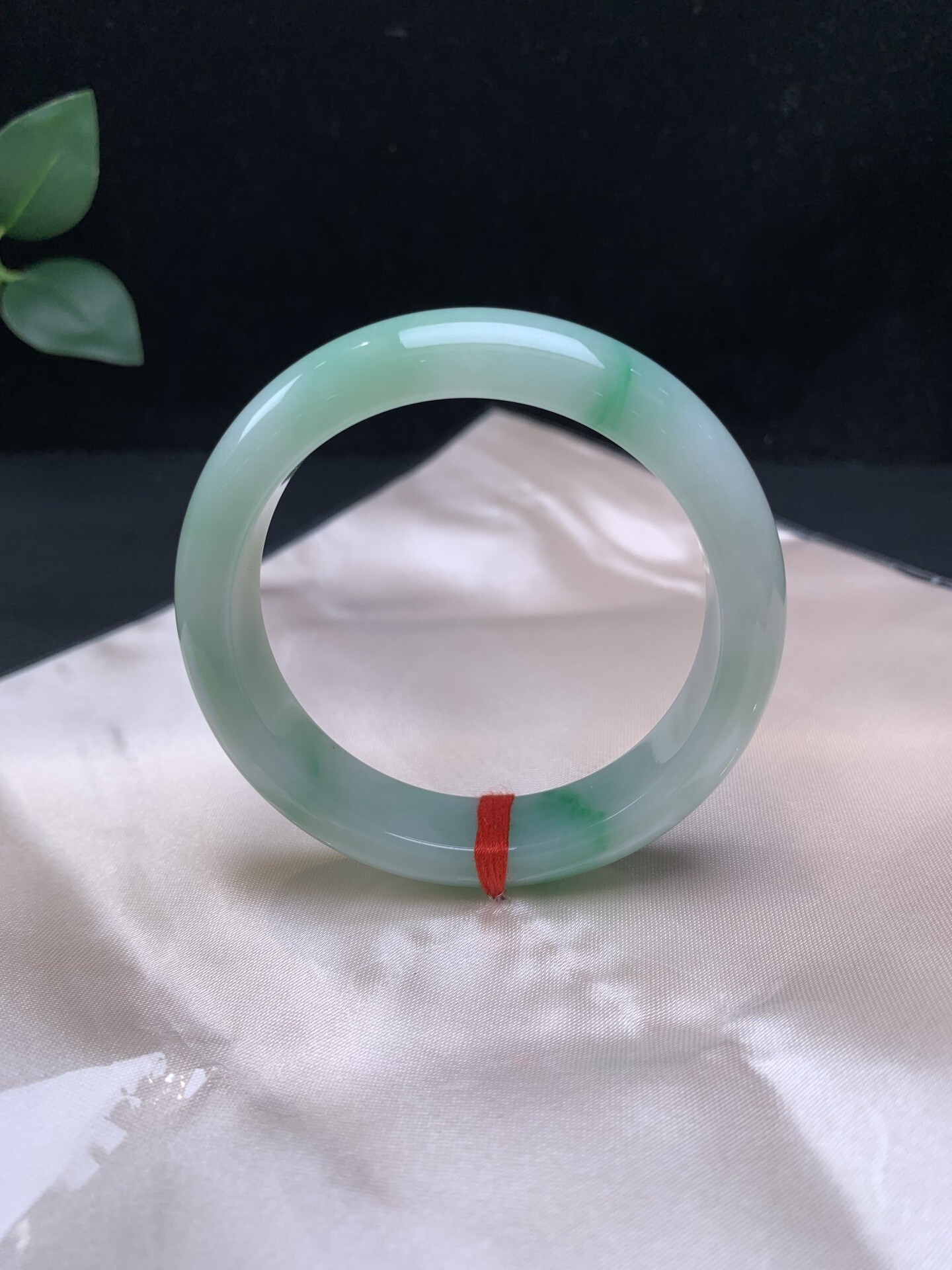 翡翠飄綠正圈手鐲,天然翡翠A玉, 緬甸玉, Jade, Jadeite