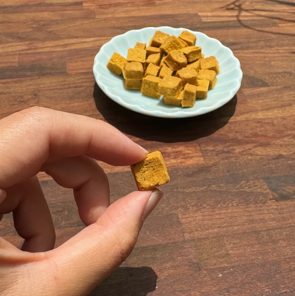 HAPPY RUFF很春毛小吃 ｜洋甘菊南瓜雞小餅訓練獎勵零食