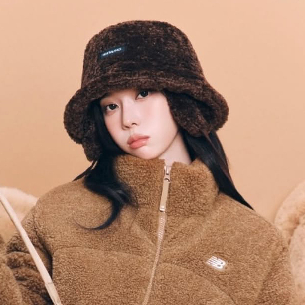 🇰🇷 NEW BALANCE NB 絨毛漁夫帽 耳罩 保暖 禦寒 金冬天 aespa Winter同款 / 預購