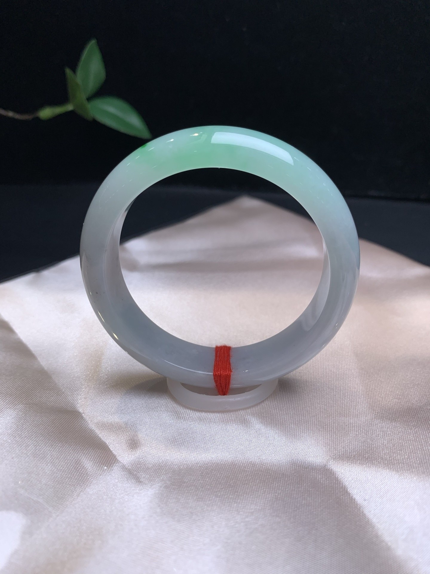 翡翠飄綠手鐲,天然翡翠A玉, 緬甸玉, Jade, Jadeite