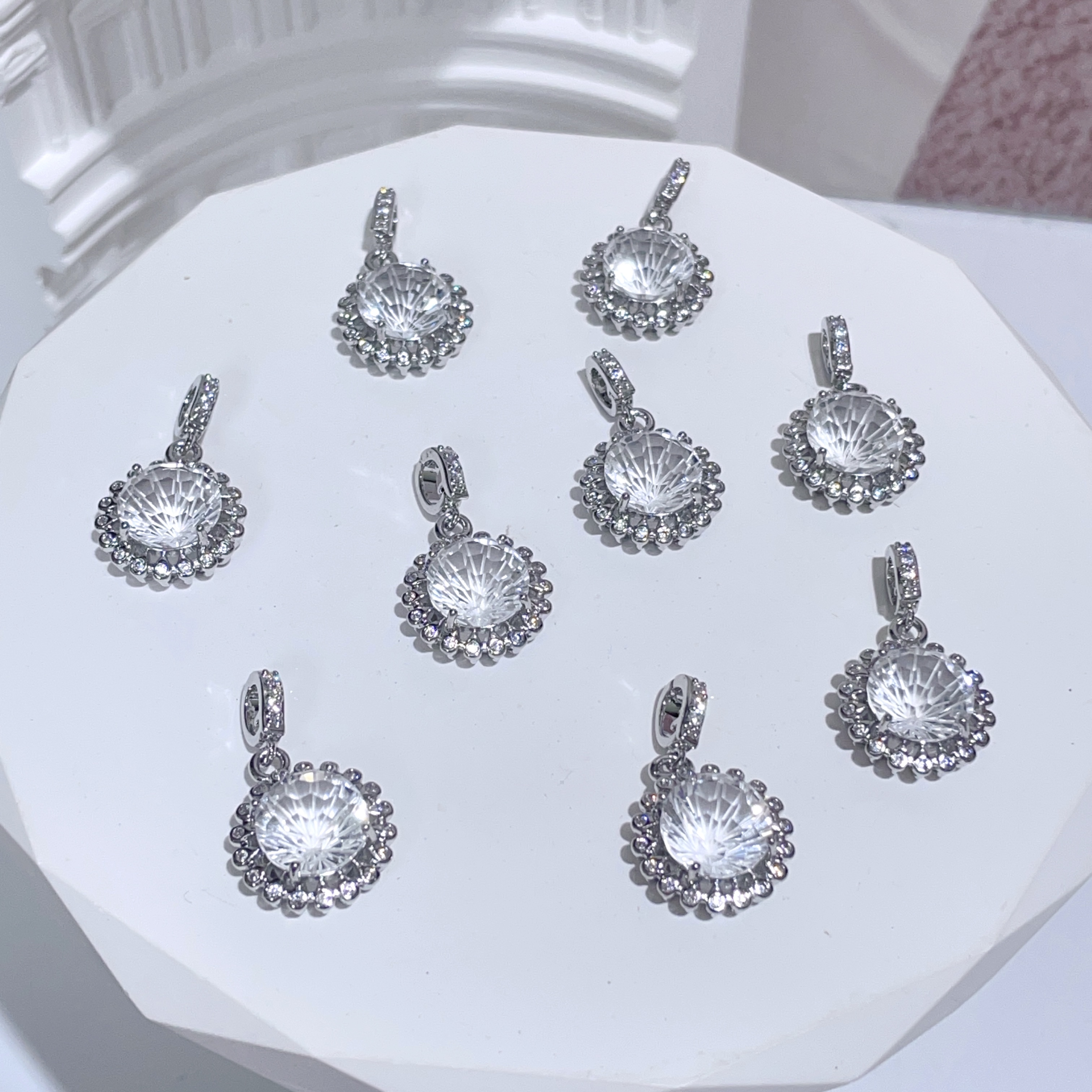 白水晶花形鑽切吊墜