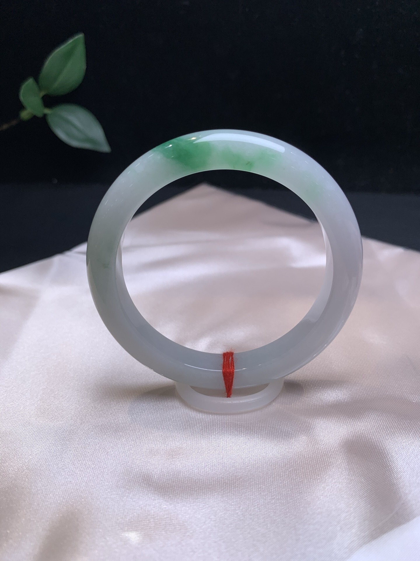 翡翠飄綠花正圈手鐲,天然翡翠A玉, 緬甸玉, Jade, Jadeite