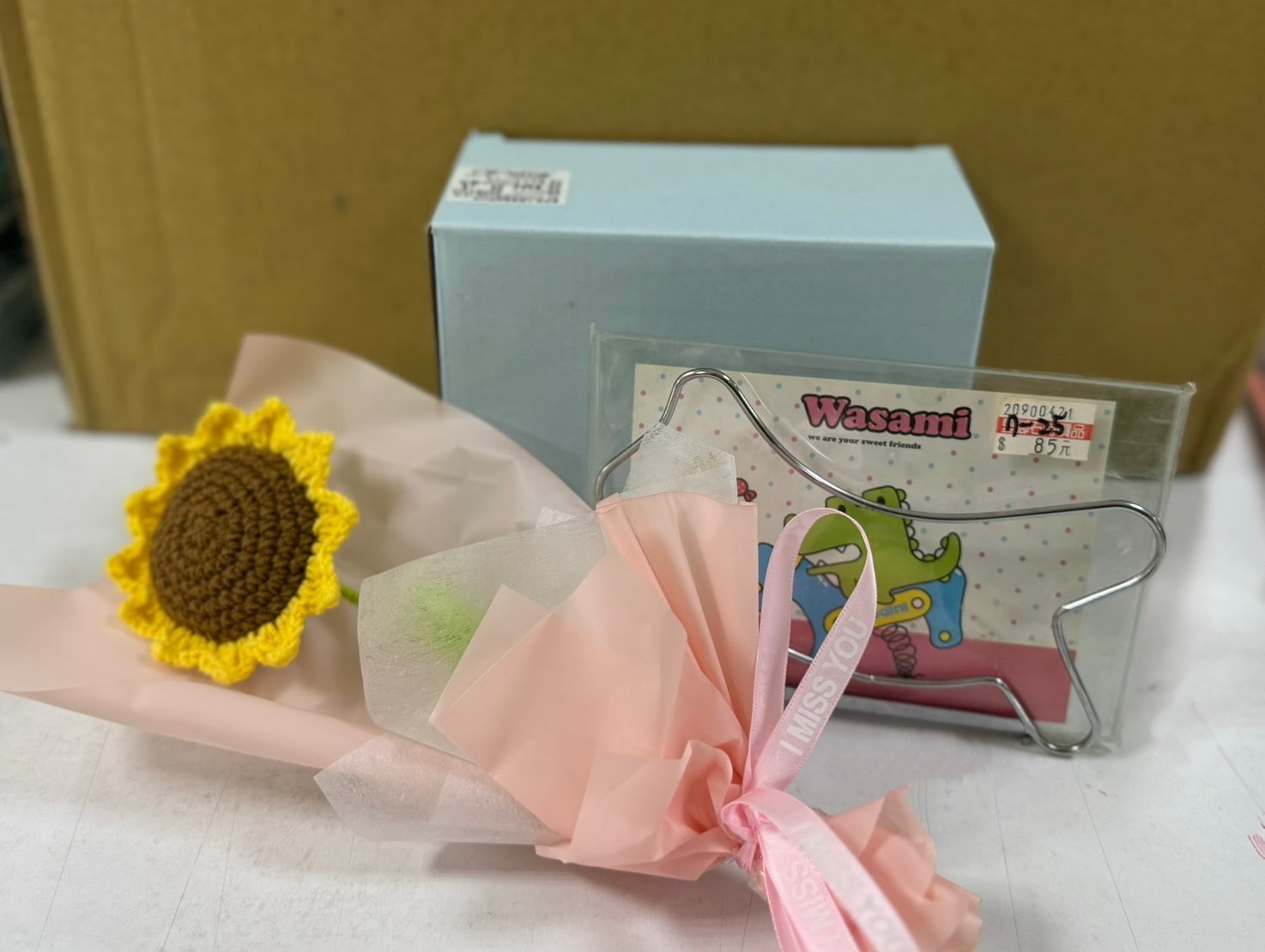 花蓮分會｜聖誕暖心祝福禮（造型相框＋編織花束 各1）※款式隨機