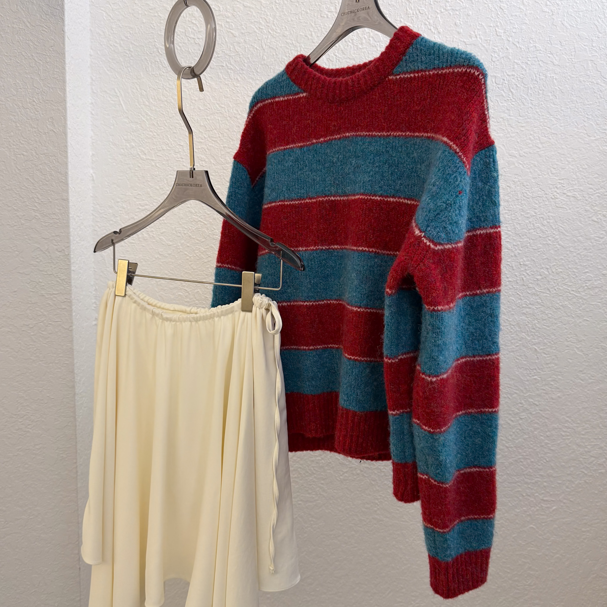 N34 威力配色的淘氣針織毛衣!