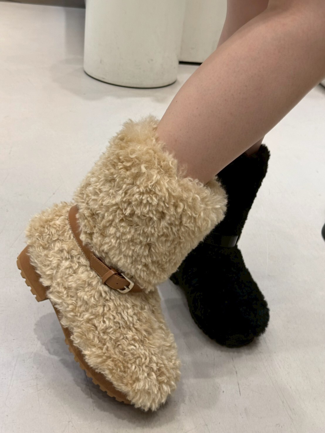 SH5206 毛毛皮帶扣雪地靴 *S/M/L碼*