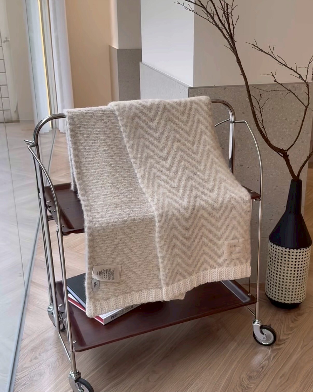 FENDI｜FF 羊駝毛條紋圍巾 米色