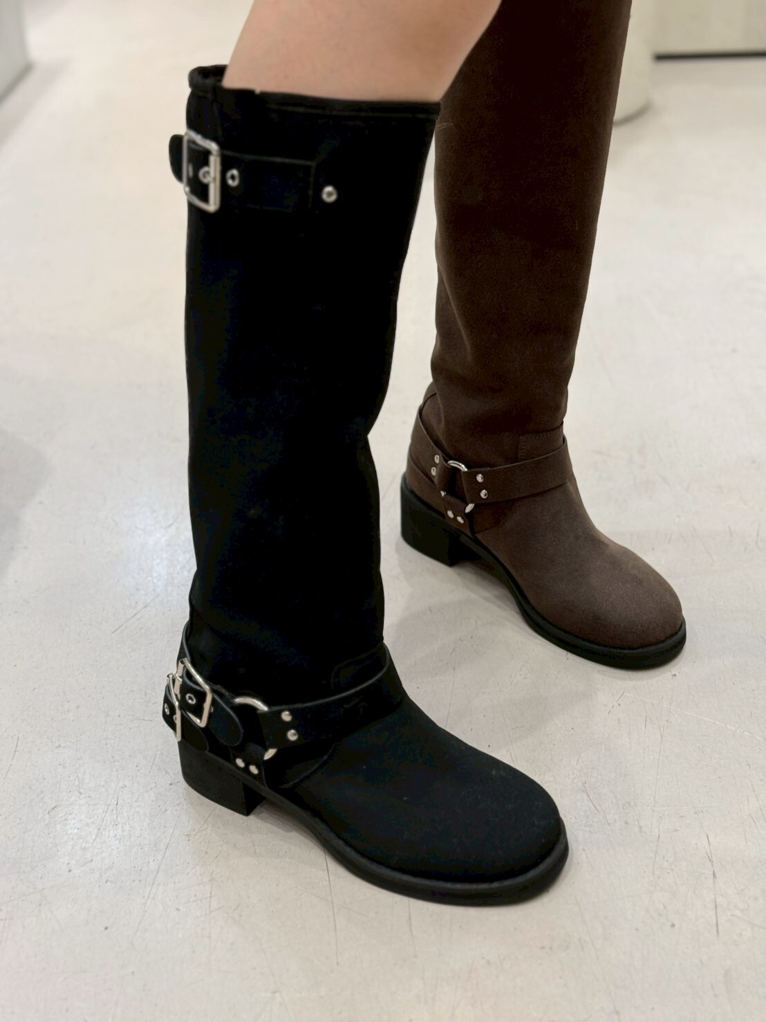 SH5207 基礎仿麂皮皮帶扣長靴 *足碼*