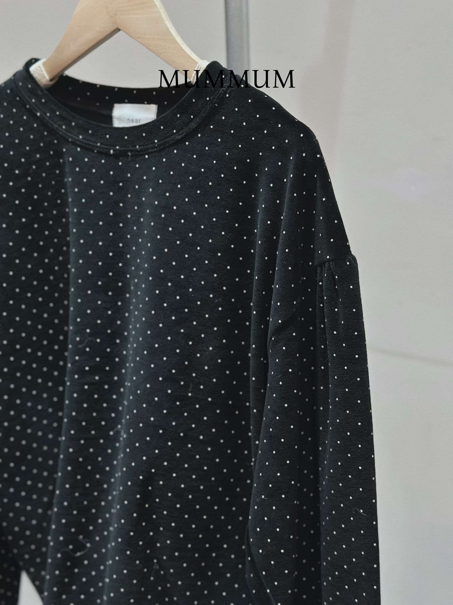 0212874a/小波點波浪邊上衣 46/46/24