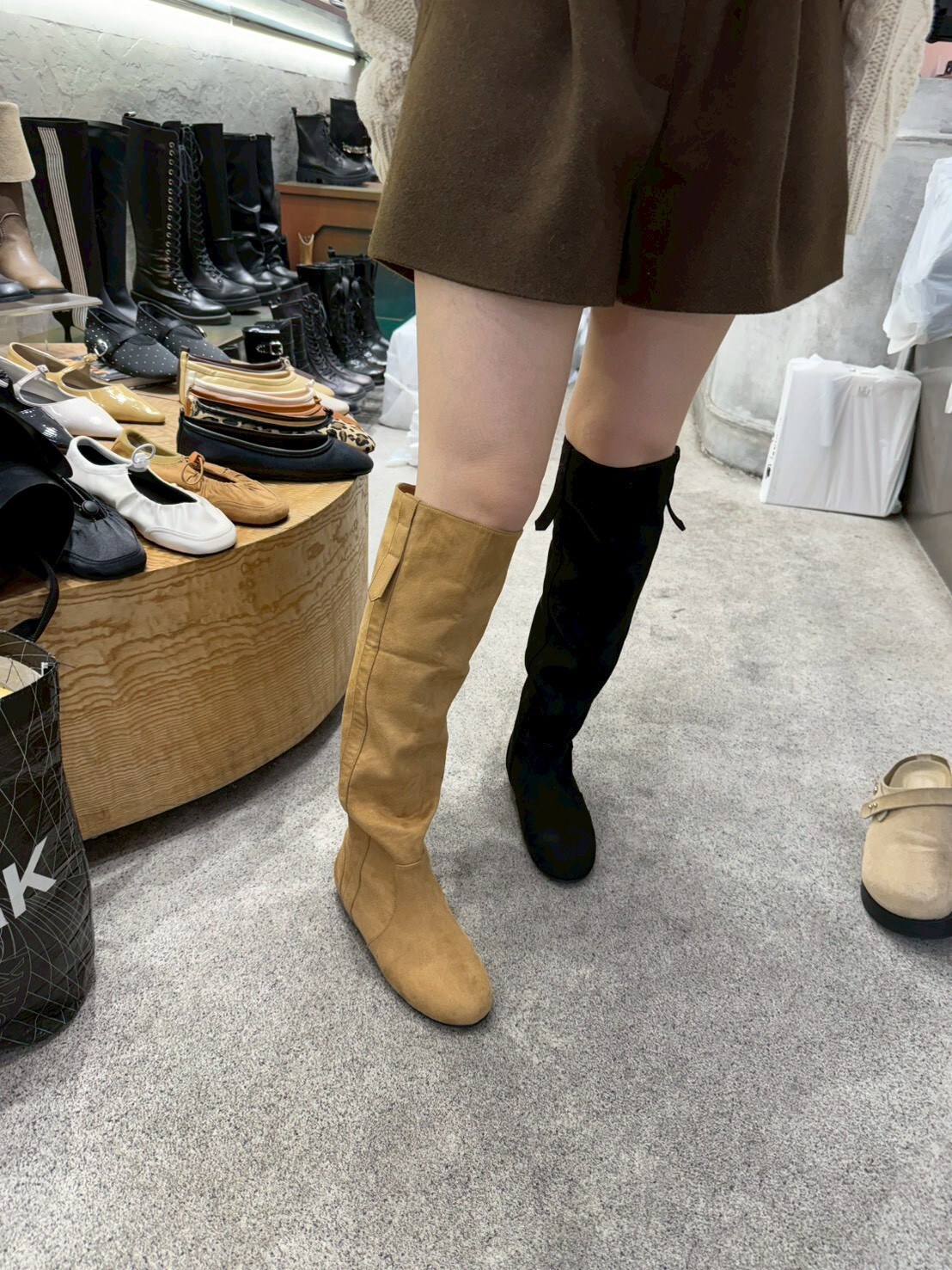 SH5217 平底仿麂皮長靴 *真皮足碼*