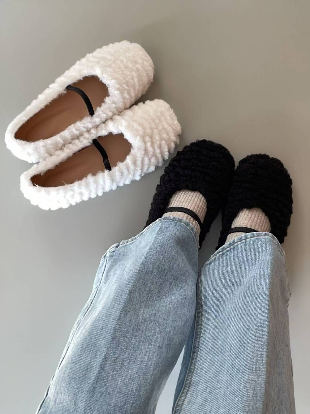 SH5236 毛絨黑帶平底鞋 *足碼*