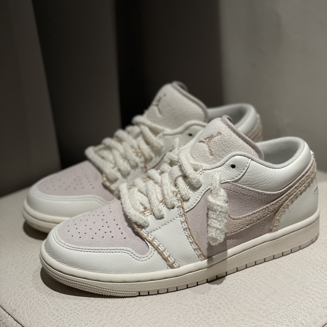 【官網限定】Jordan 1 Low SE "Cozy Girl" 杏仁奶 女鞋男段 HV4268-120 XI