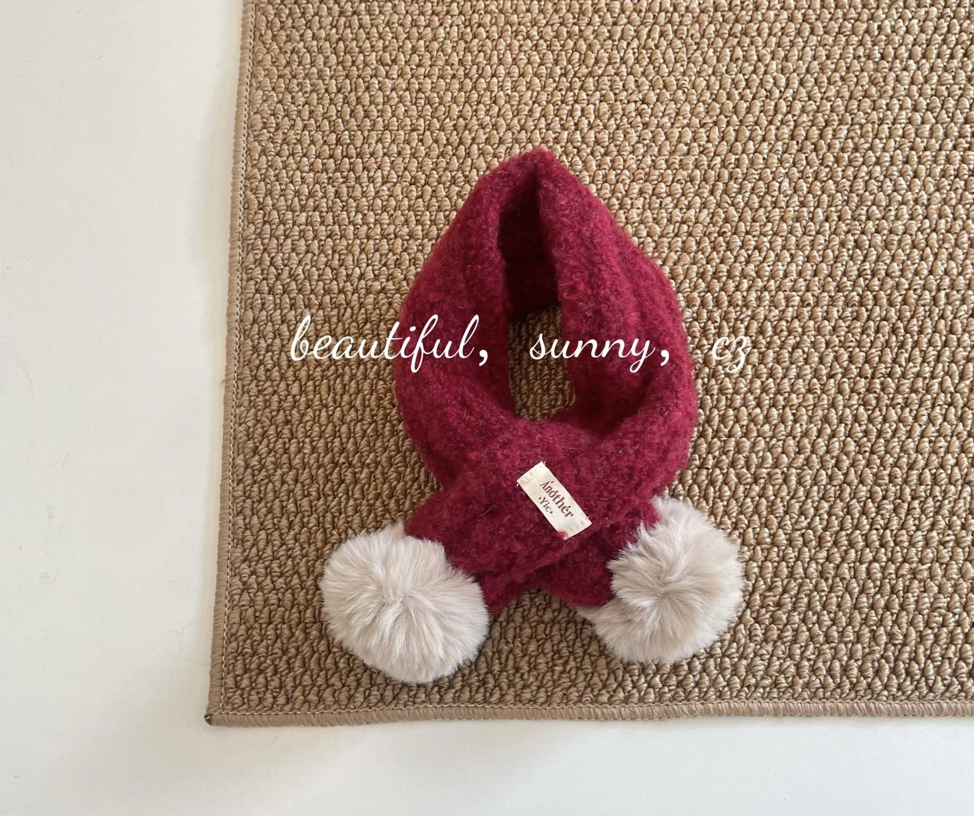 冬季雪球交叉圍巾