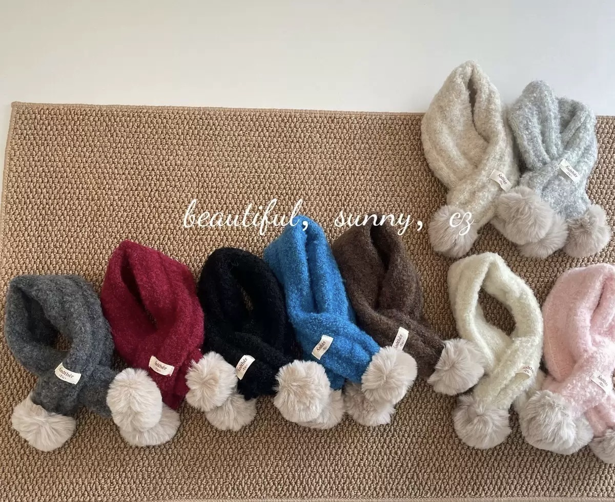 冬季雪球交叉圍巾